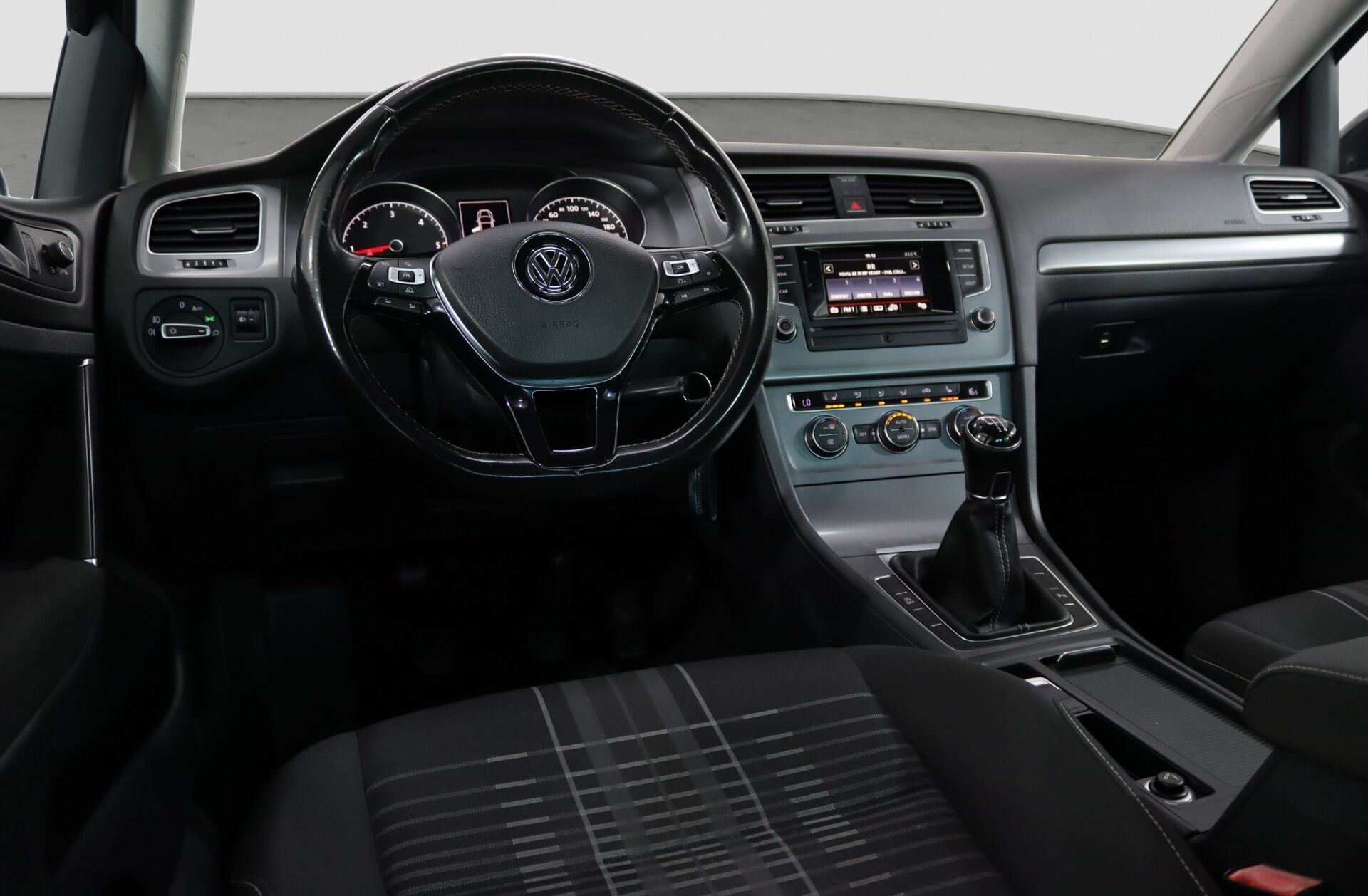 VOLKSWAGEN Golf 1.6 TDi BlueMotion Trendline