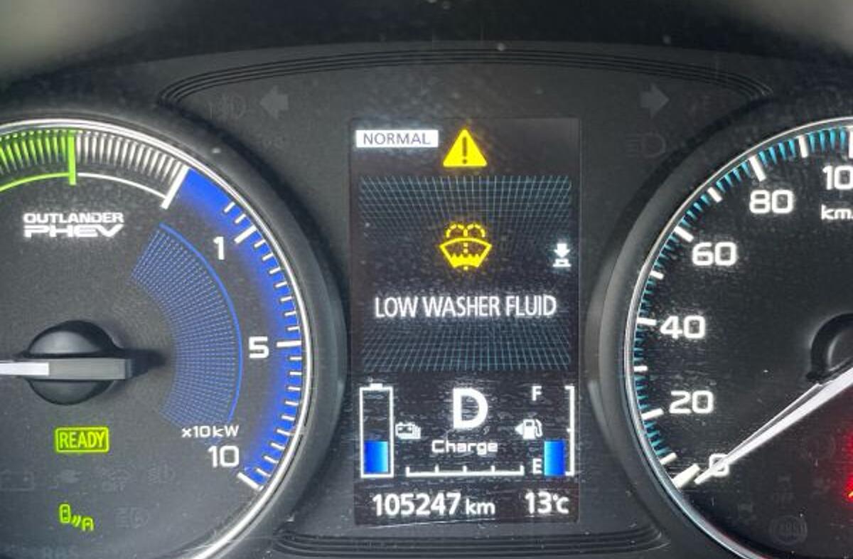 MITSUBISHI Outlander 2.4 PHEV Instyle