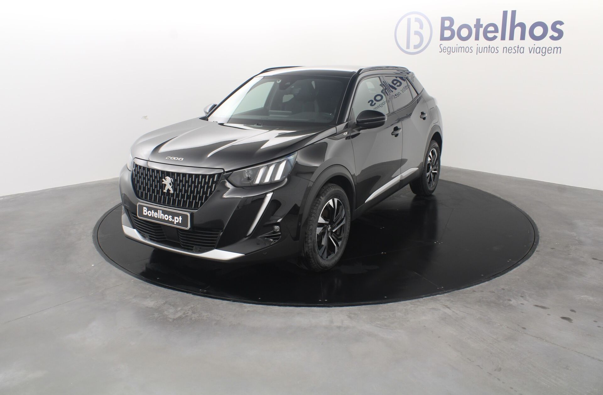 PEUGEOT 2008 1.2 PureTech GT