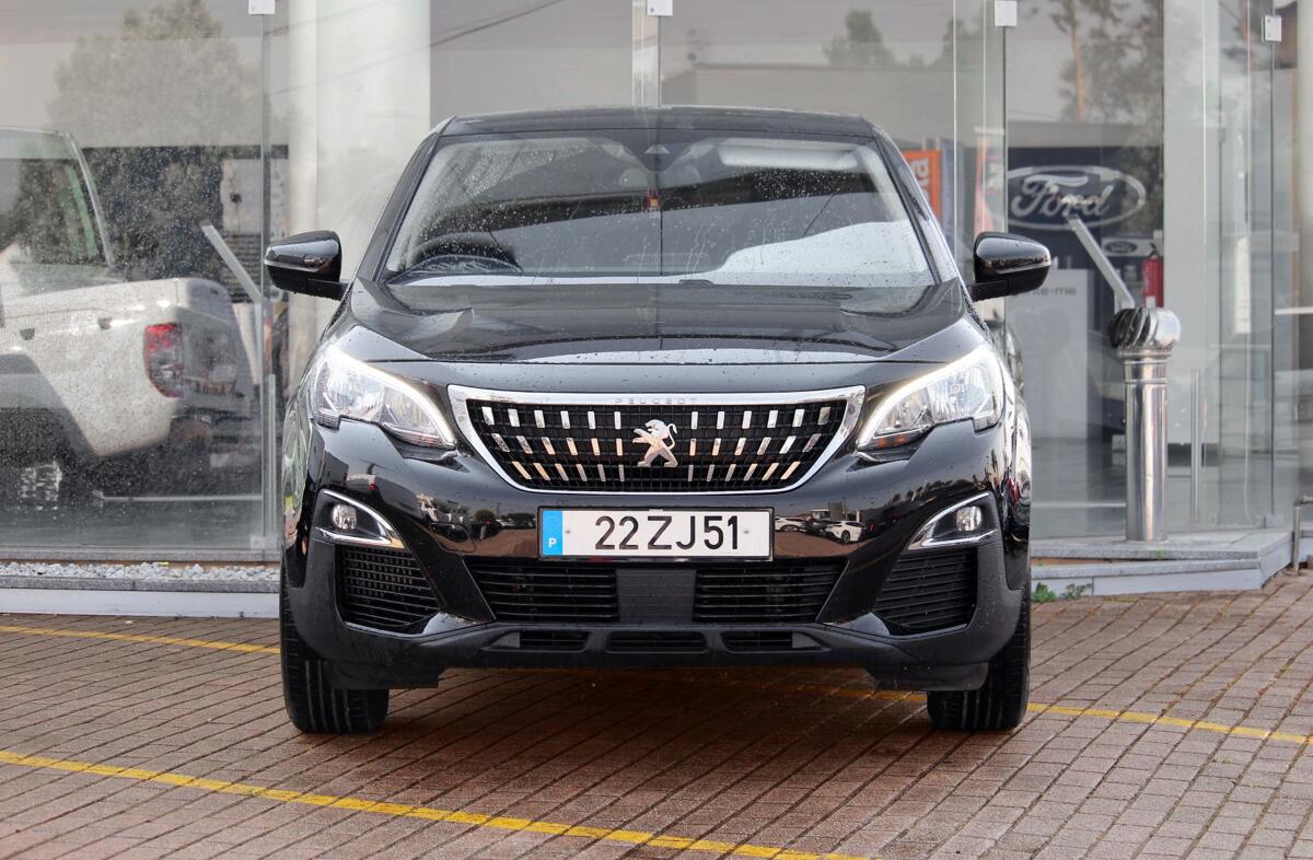 PEUGEOT 3008 1.5 BlueHDi Active