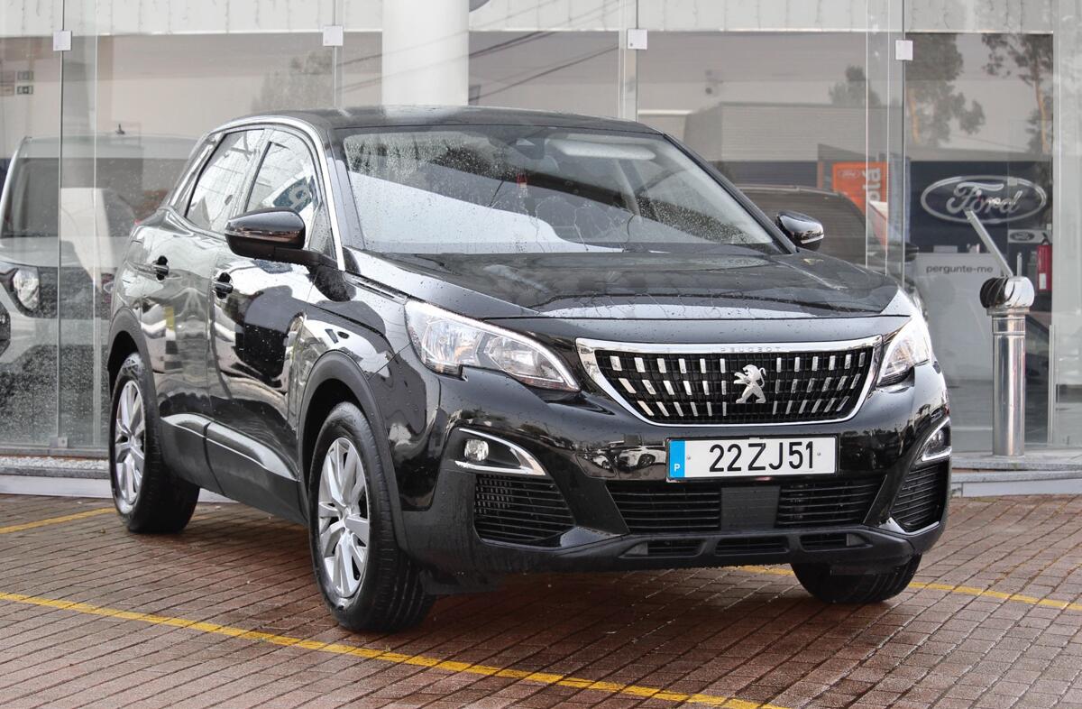 PEUGEOT 3008 1.5 BlueHDi Active