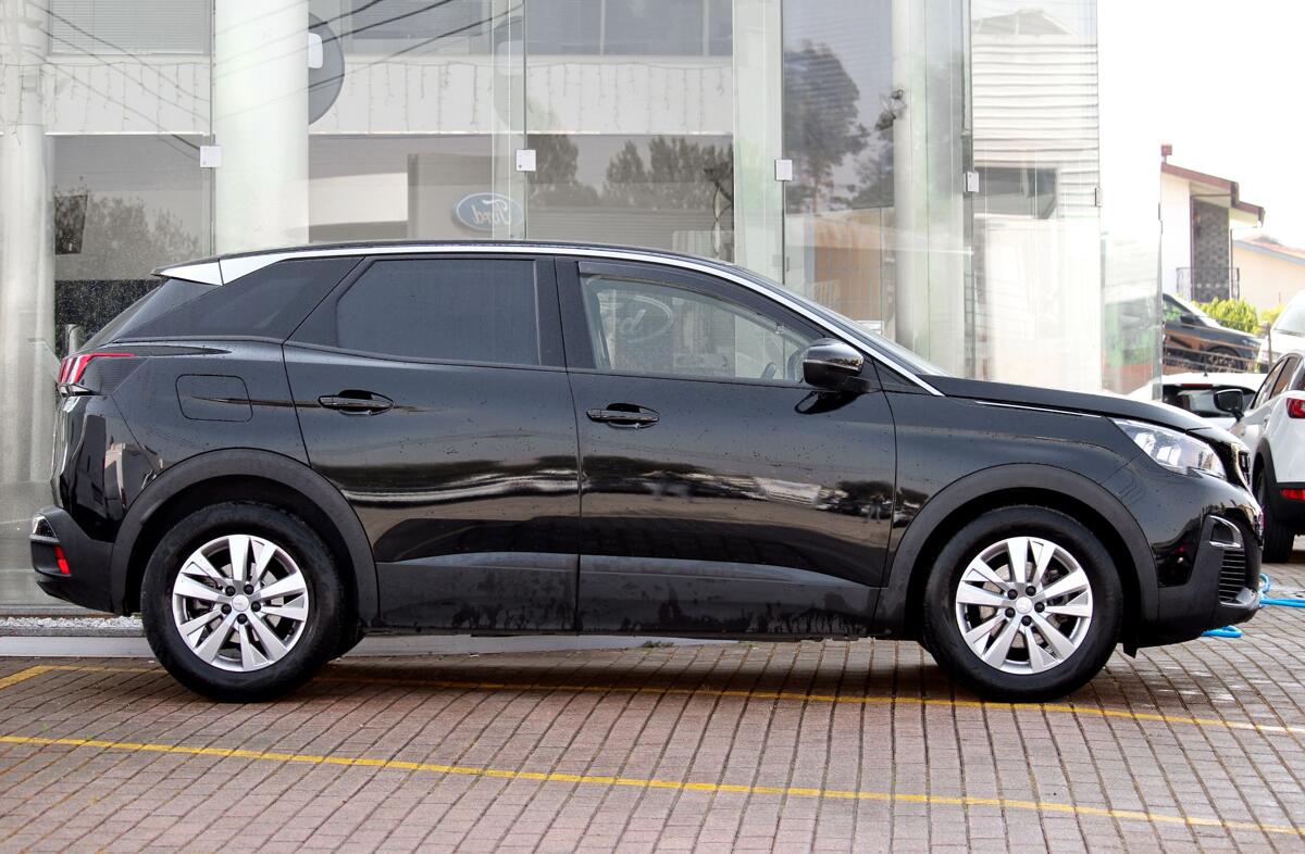 PEUGEOT 3008 1.5 BlueHDi Active