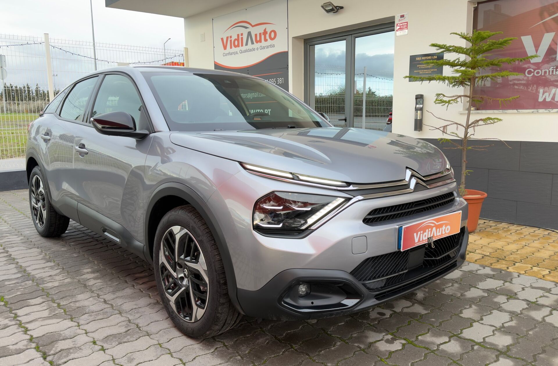 CITROEN C4 1.2 PureTech Plus