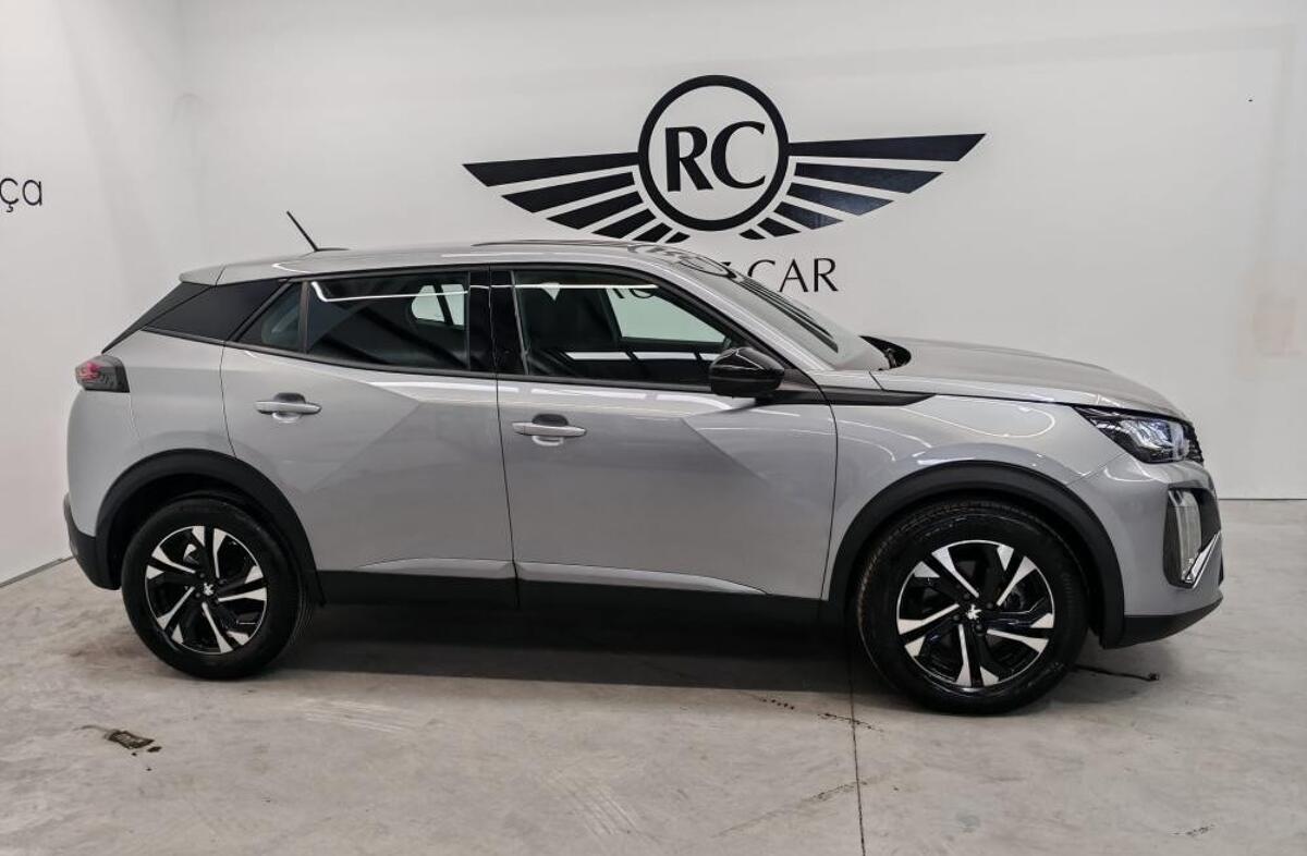 PEUGEOT 2008 1.2 Hybrid Allure e-DCS6