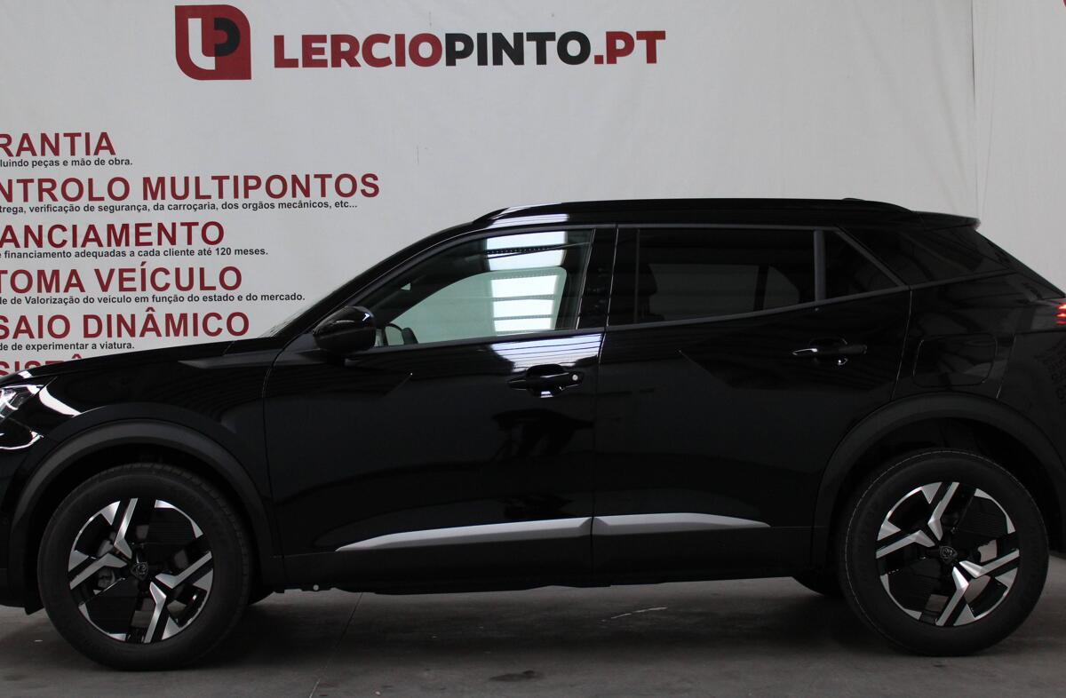 PEUGEOT 2008 1.2 PureTech Allure