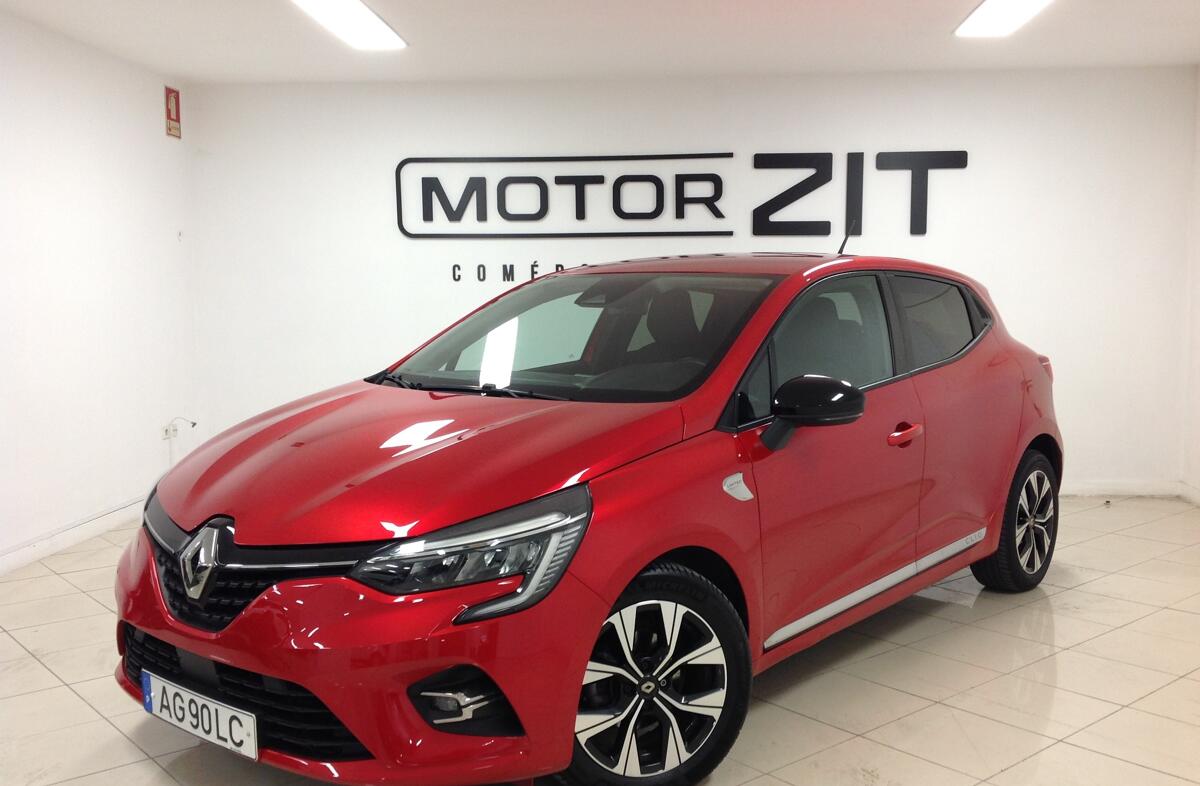 RENAULT Clio 1.0 TCe Limited CVT