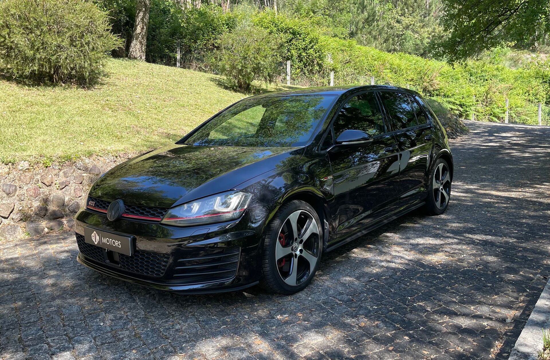 VOLKSWAGEN Golf 2.0 TSi GTi DSG Performance