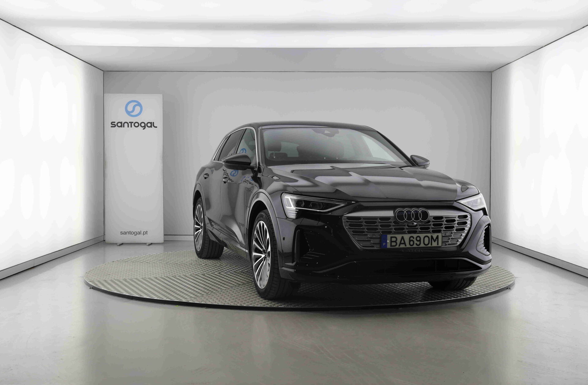 AUDI Q8 50 quattro S line
