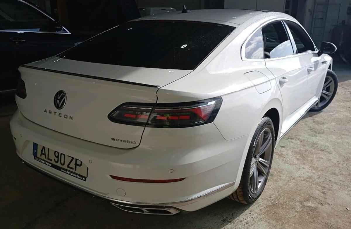 VOLKSWAGEN Arteon 1.4 TSI eHybrid R-Line