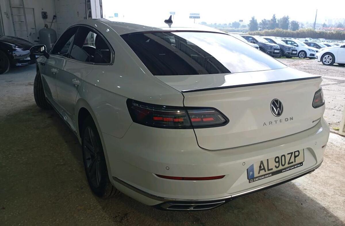 VOLKSWAGEN Arteon 1.4 TSI eHybrid R-Line