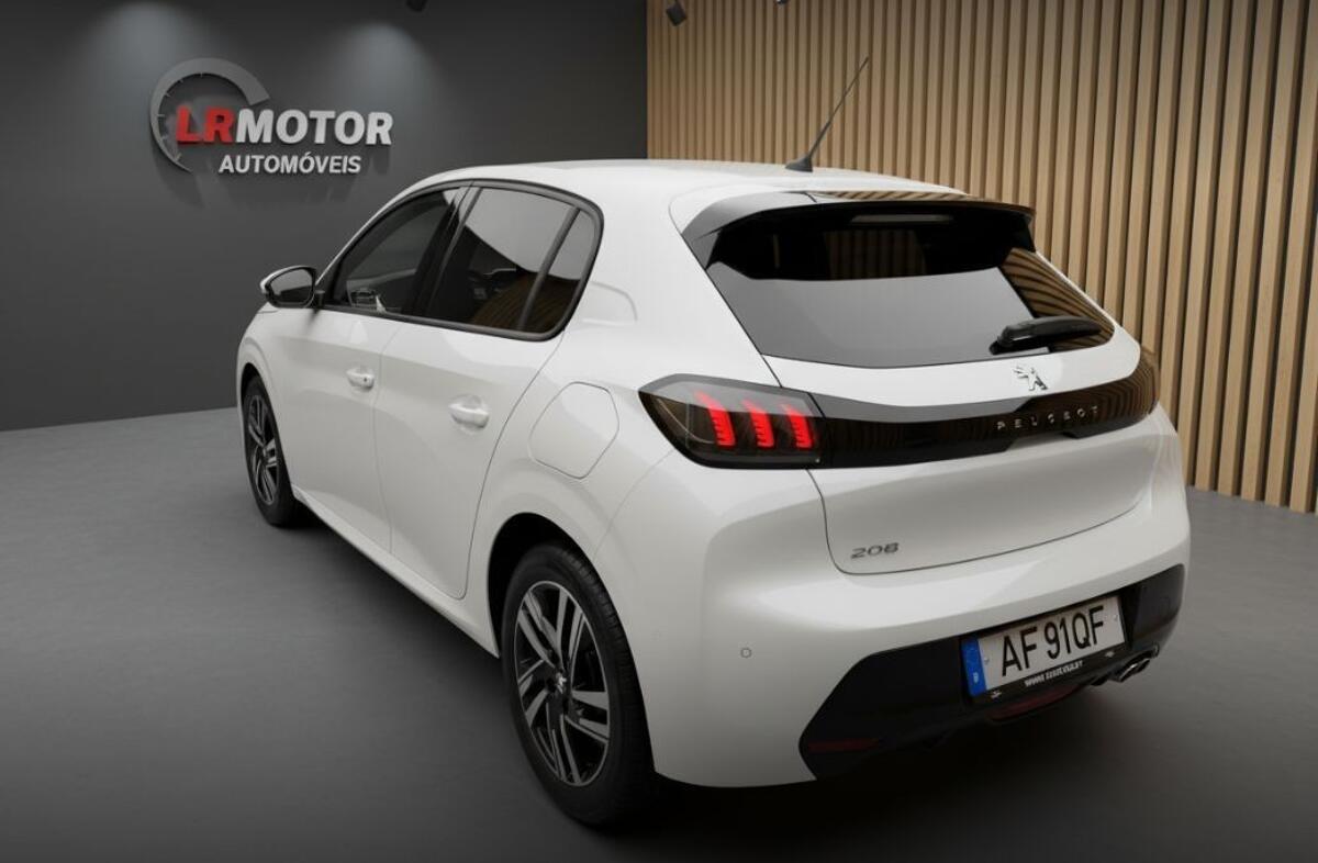 PEUGEOT 208 1.2 PureTech Allure Pack