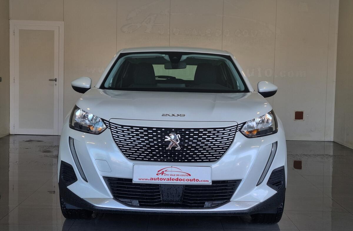 PEUGEOT 2008 e- 50 kWh GT