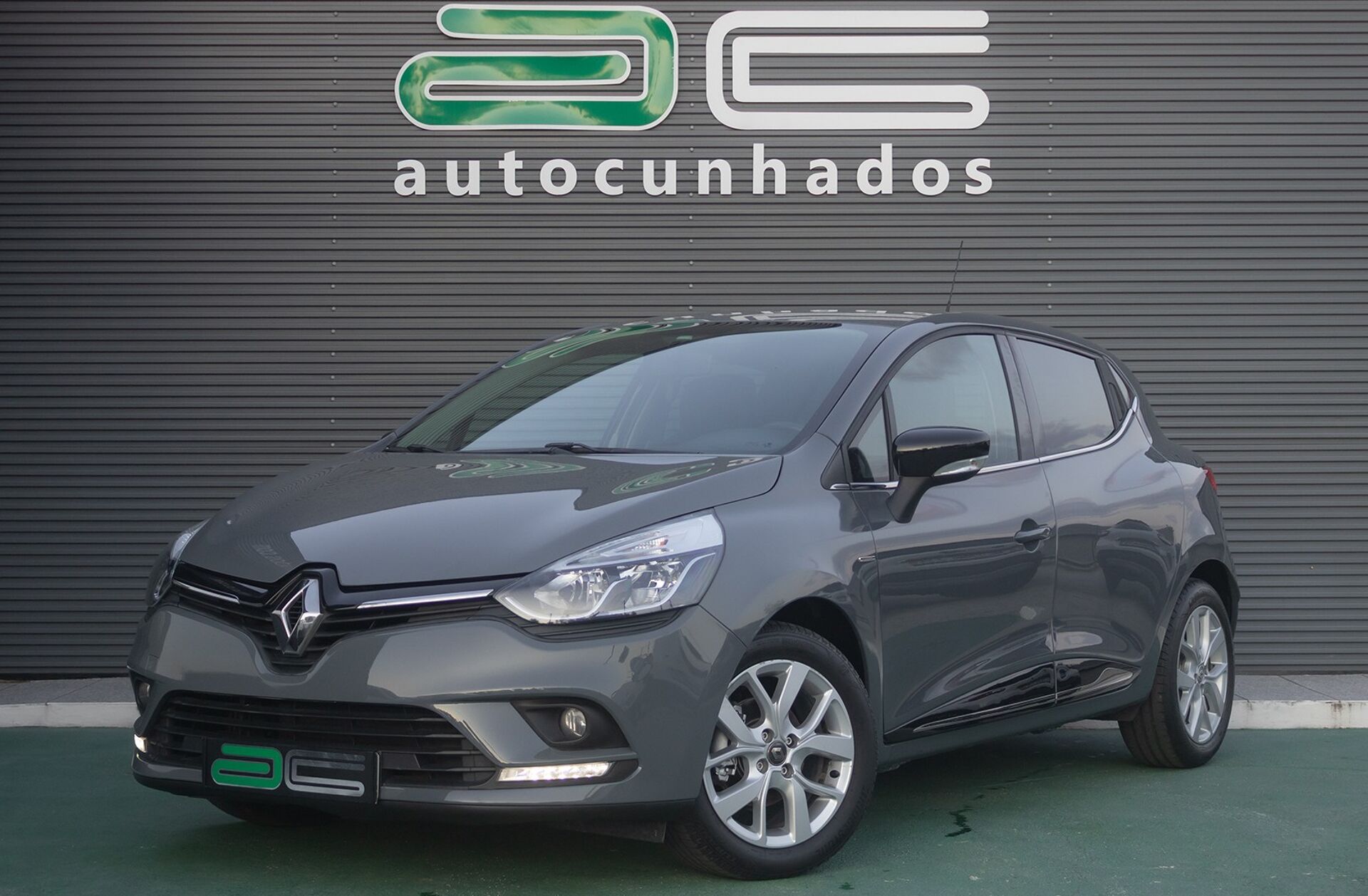 RENAULT Clio 0.9 TCe Limited