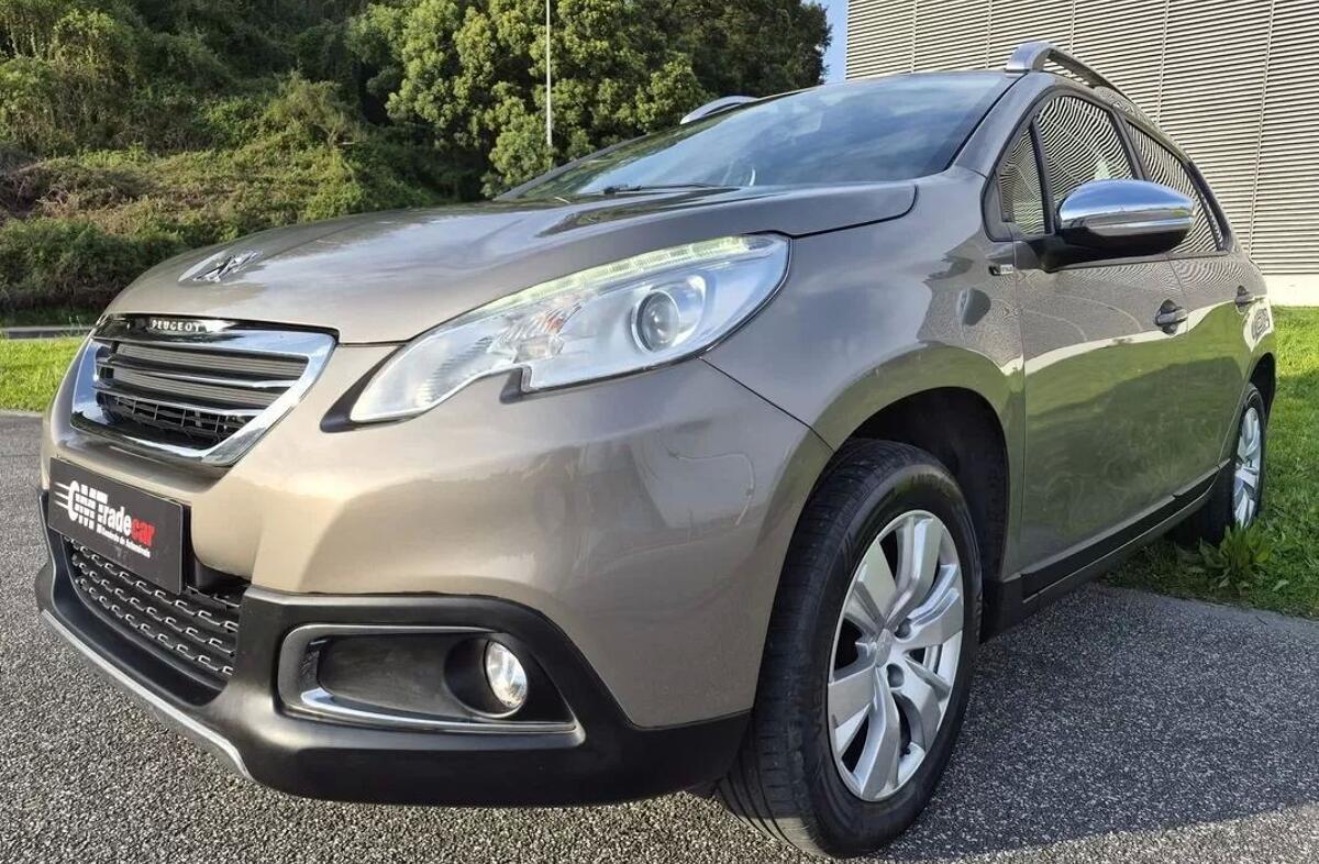 PEUGEOT 2008 1.2 PureTech Style