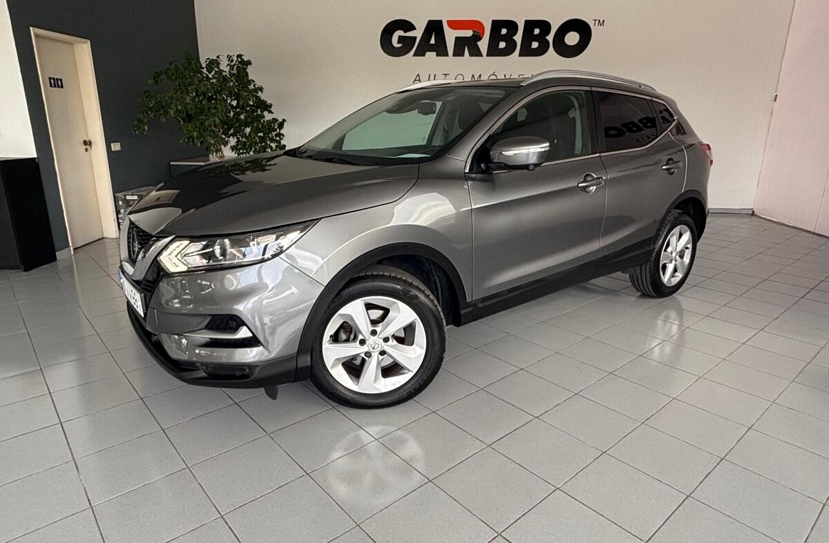 NISSAN Qashqai 1.5 dCi N-Connecta