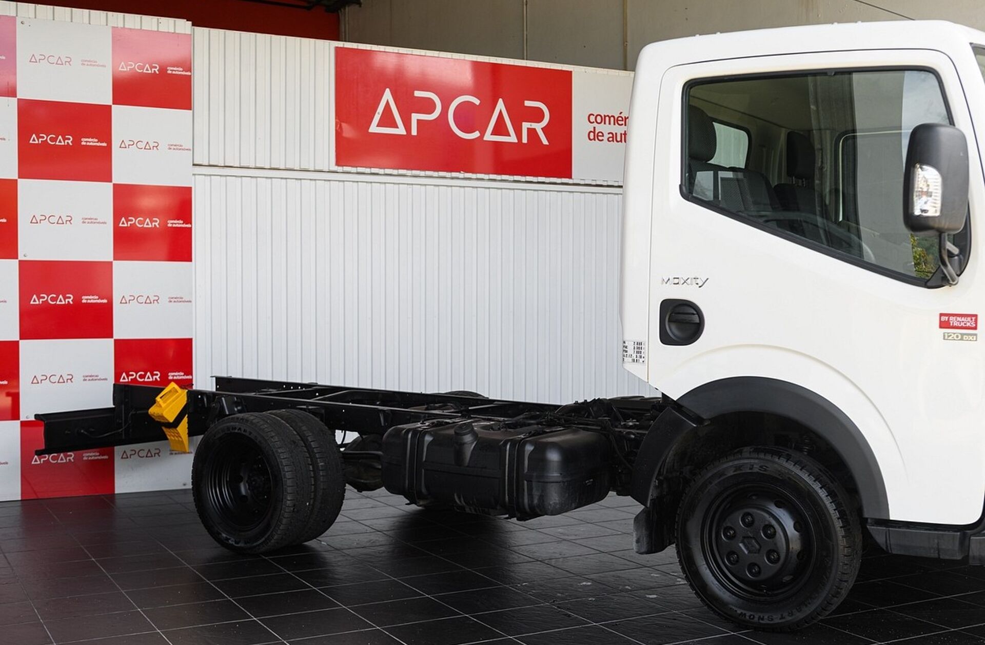 RENAULT Maxity 2.5 DXi 130.35/5 L1