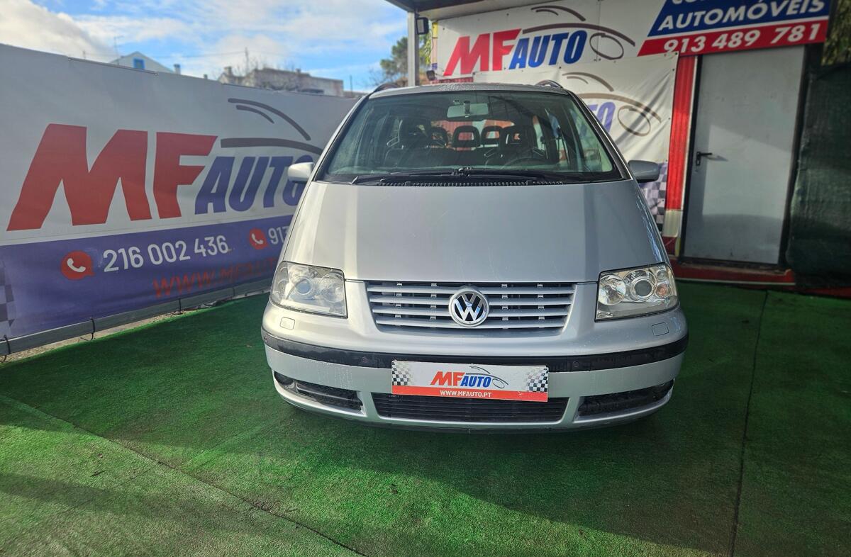 VOLKSWAGEN Sharan 1.9 TDi Highline TA+AC