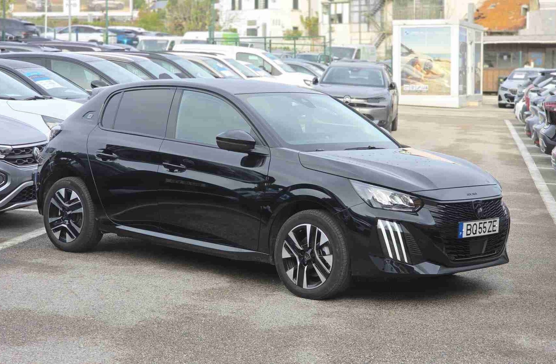 PEUGEOT 208 e- 51 kWh GT