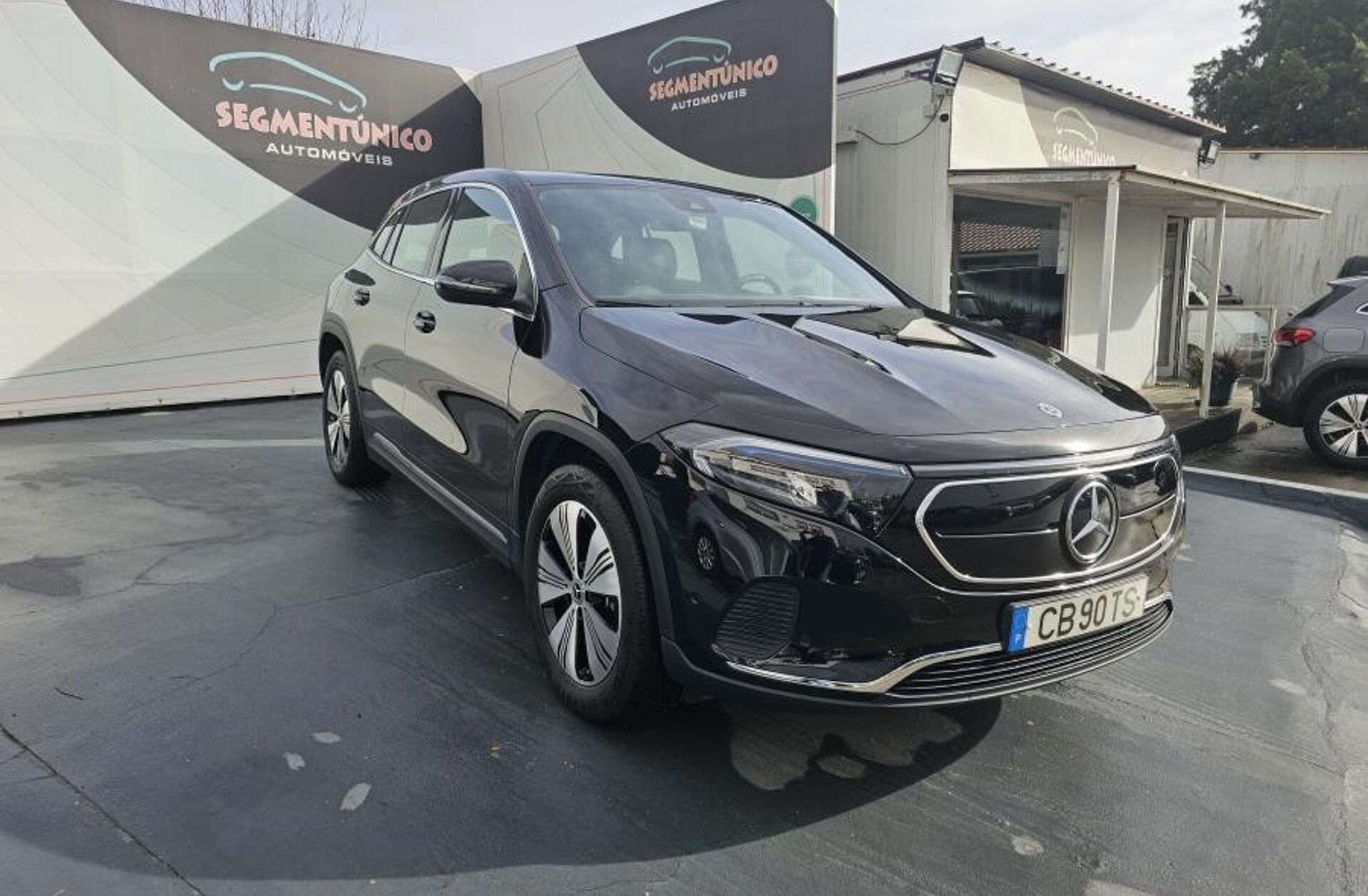 MERCEDES EQA 250 Progressive