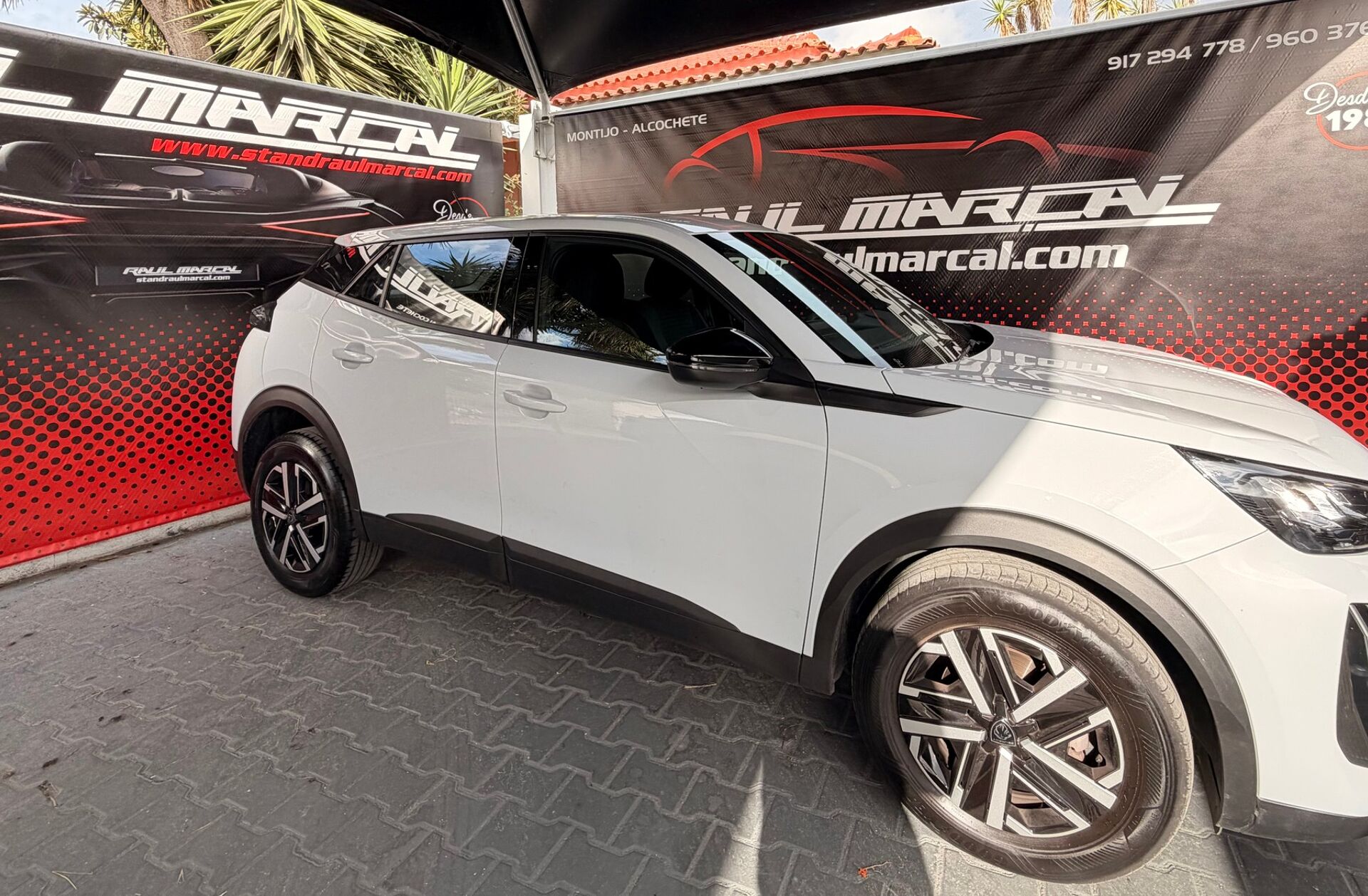 PEUGEOT 2008 1.2 PureTech Active