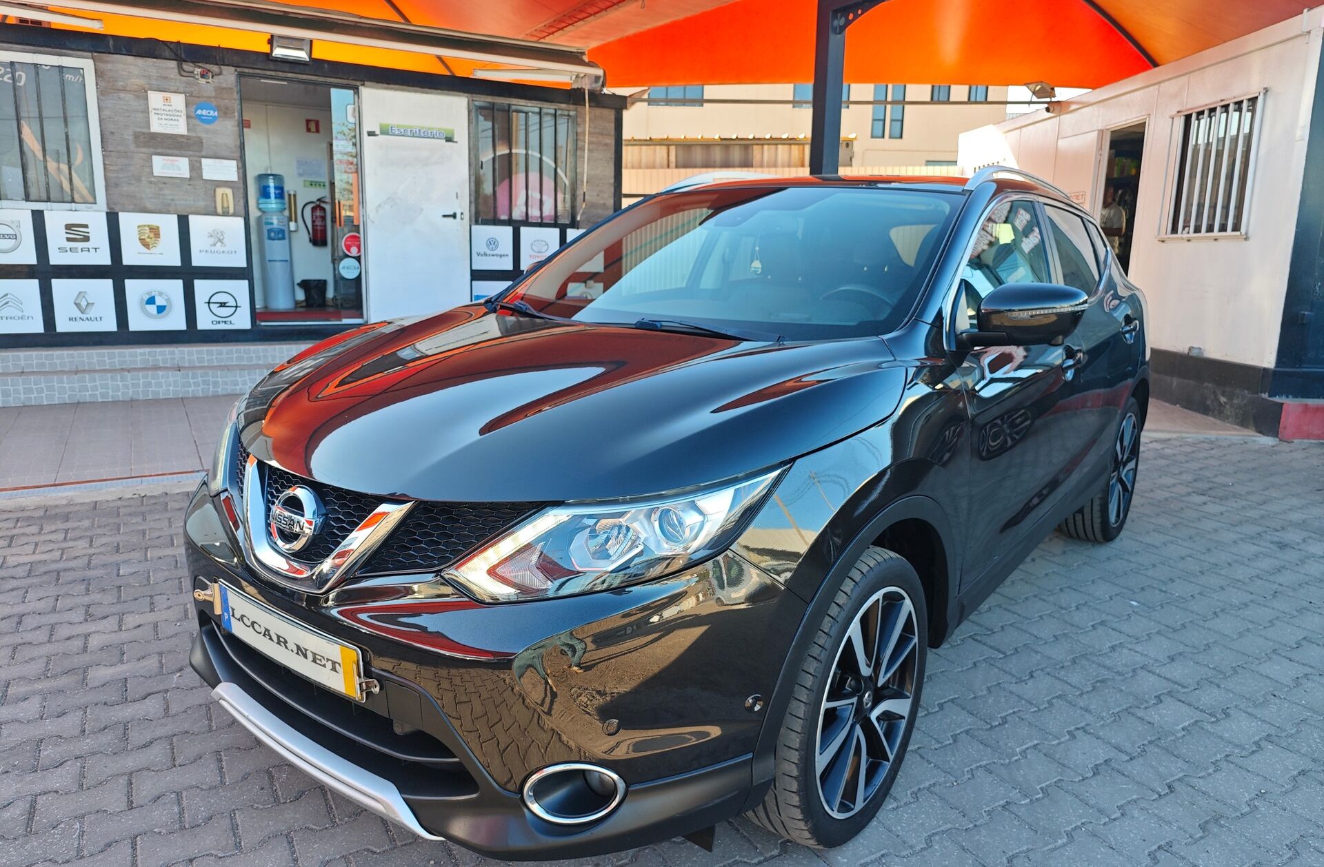 NISSAN Qashqai 1.6 dCi N-Connecta 18