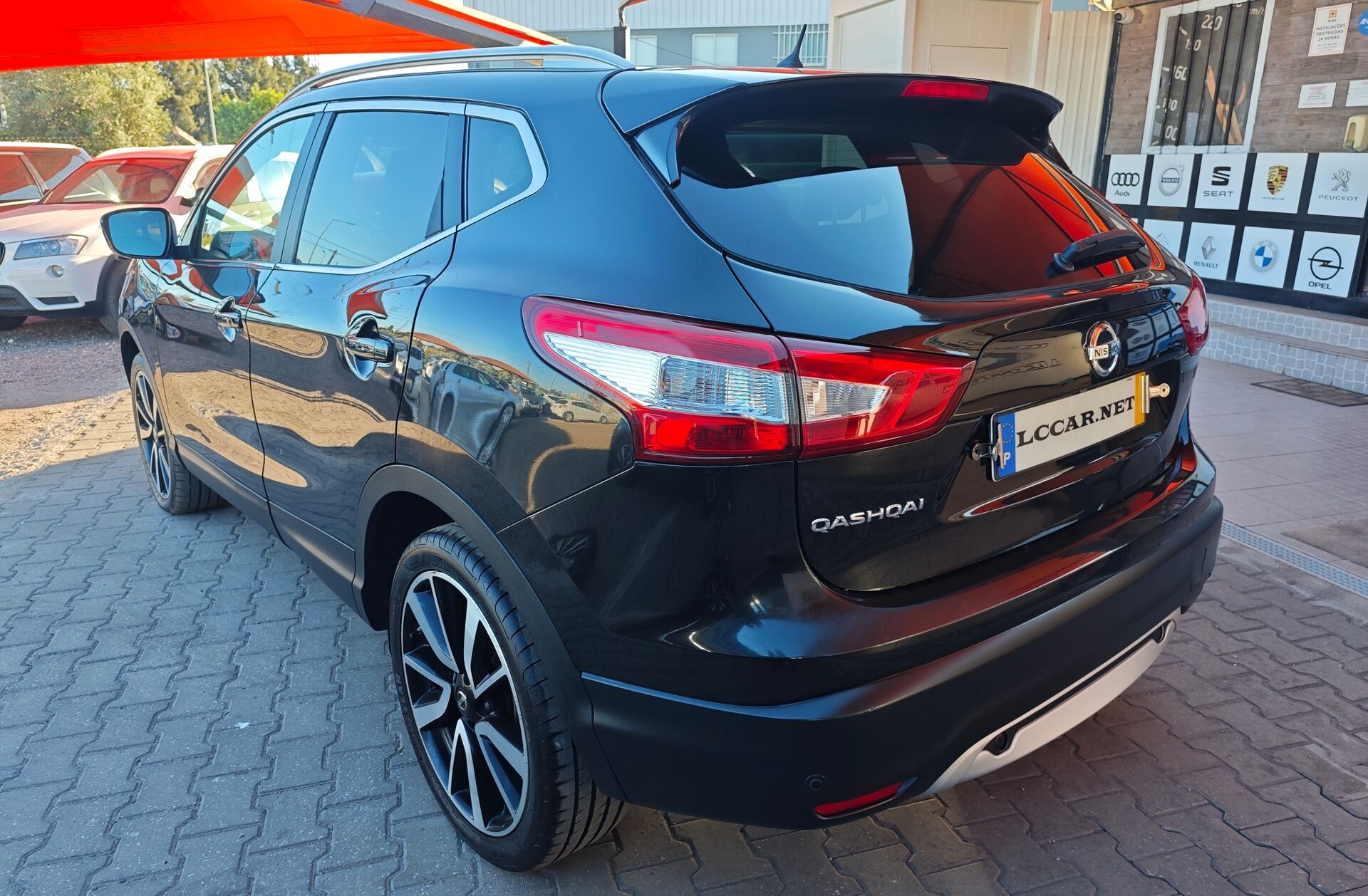 NISSAN Qashqai 1.6 dCi N-Connecta 18