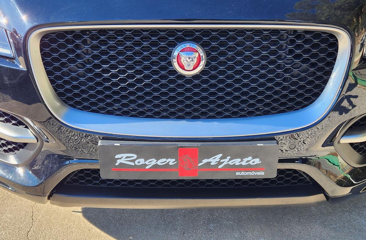 JAGUAR XE 2.0 D R-Sport