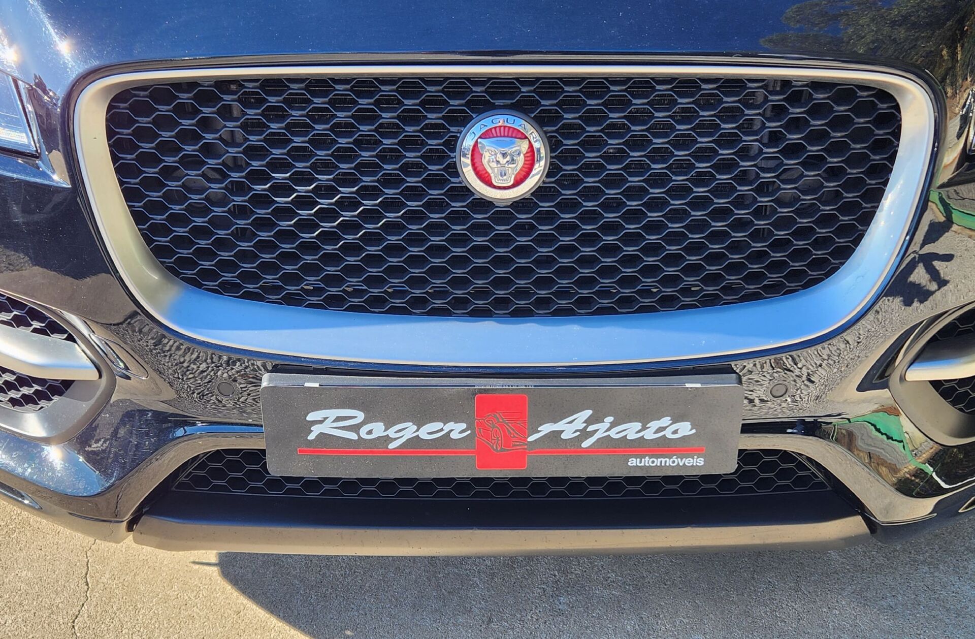 JAGUAR XE 2.0 D R-Sport