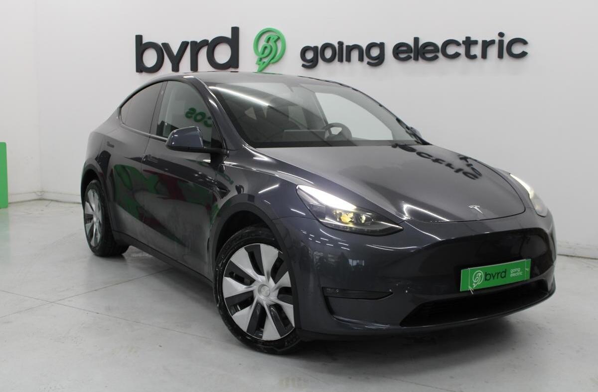 TESLA Model Y Long Range Tração Integral