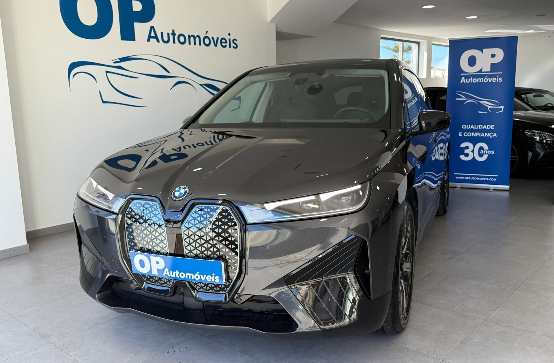 BMW iX xDrive 40 Pack Desportivo