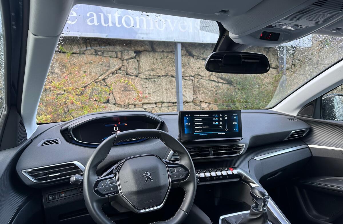 PEUGEOT 3008 1.2 PureTech Allure Pack