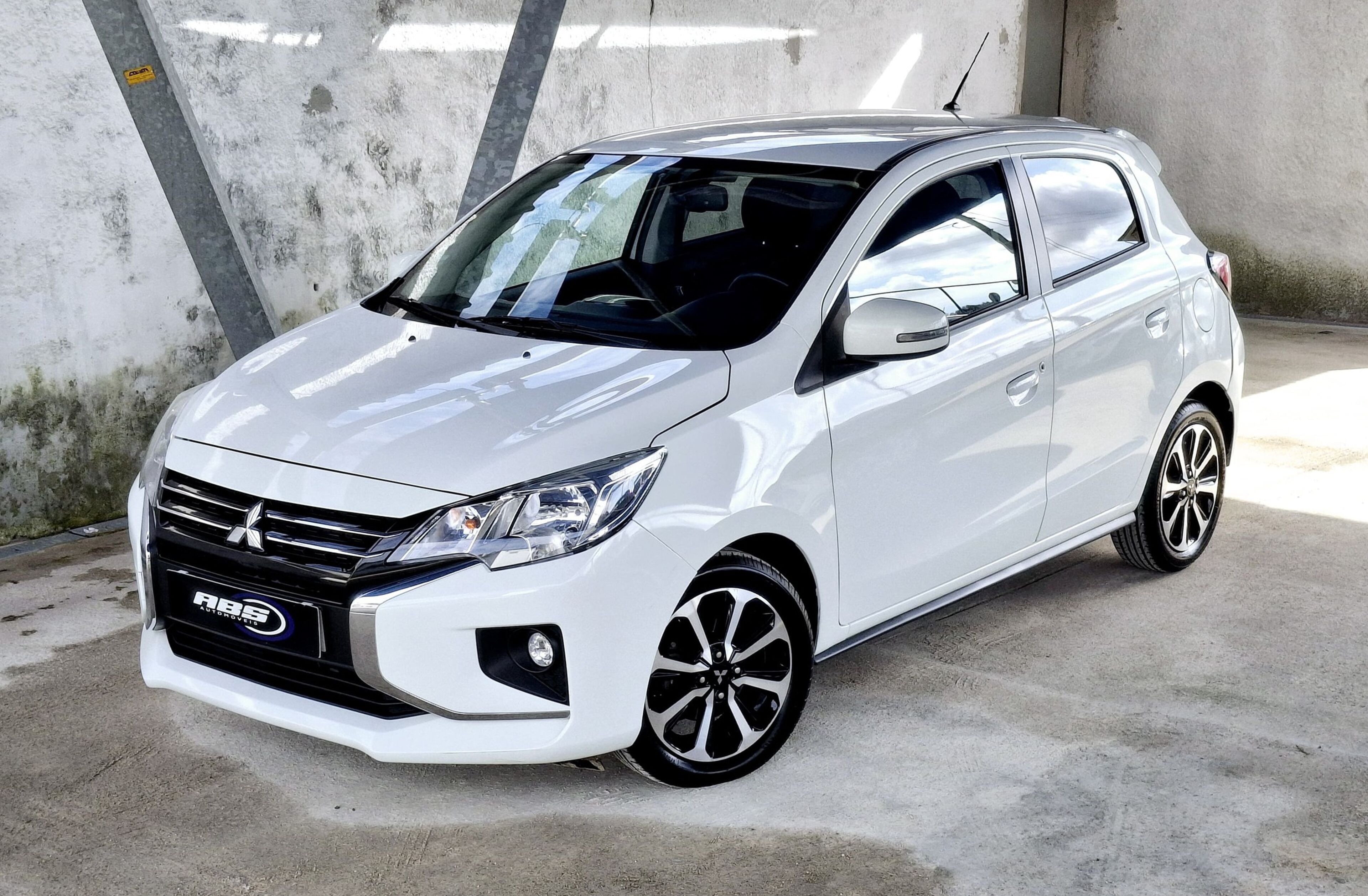 MITSUBISHI Space Star 1.2 Intense Connect Edition