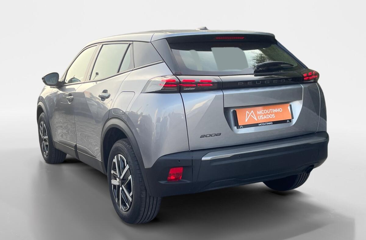 PEUGEOT 2008 1.2 PureTech Style