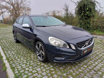 VOLVO V60 1.6 D2 R-Design Momentum