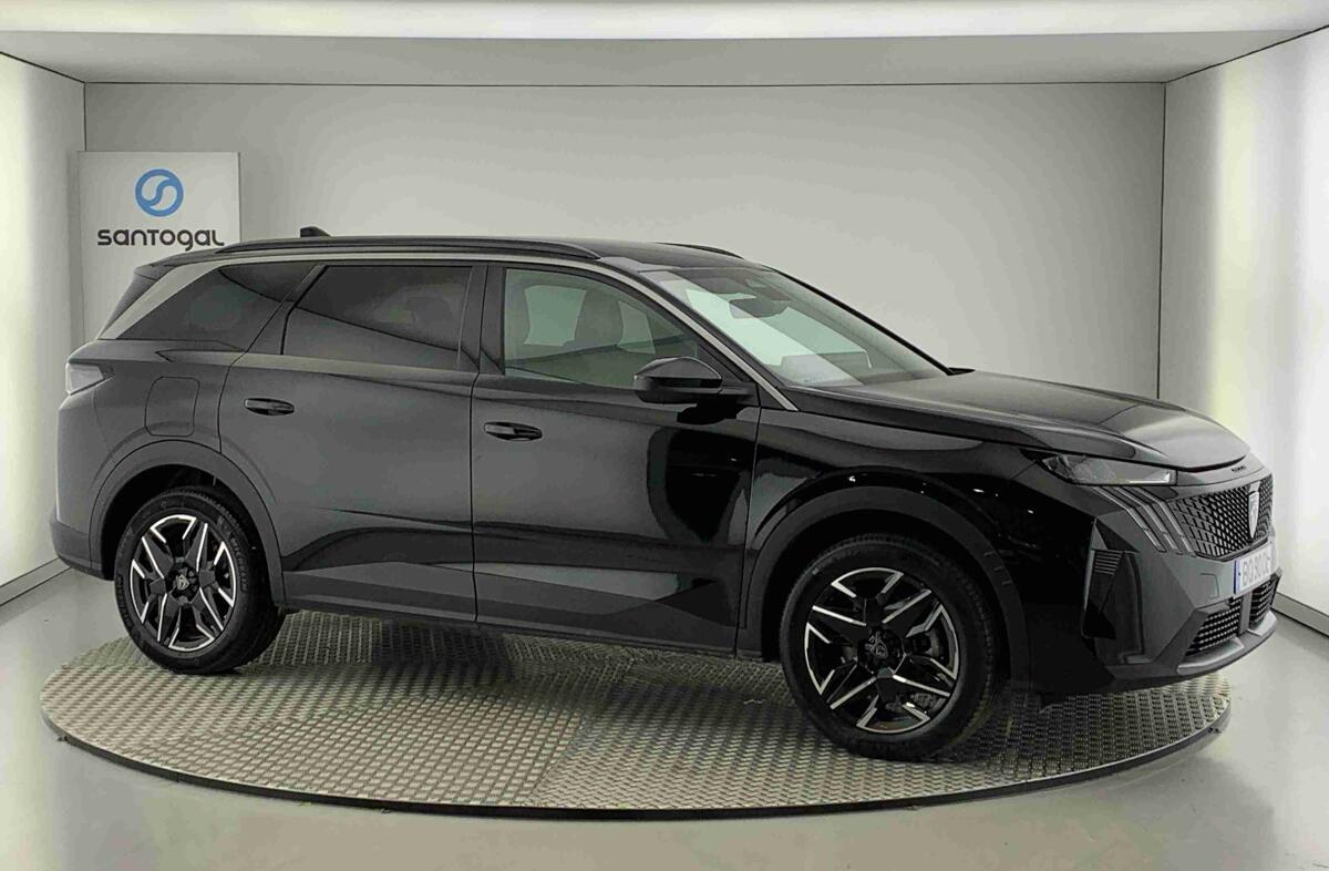 PEUGEOT 5008 1.2 Hybrid Allure e-DCS6