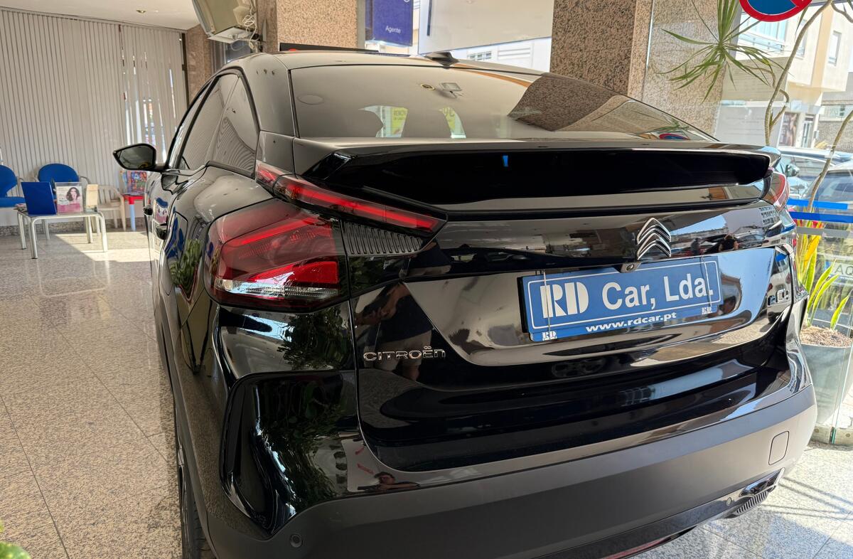 CITROEN C4 1.5 BlueHDi Shine EAT8