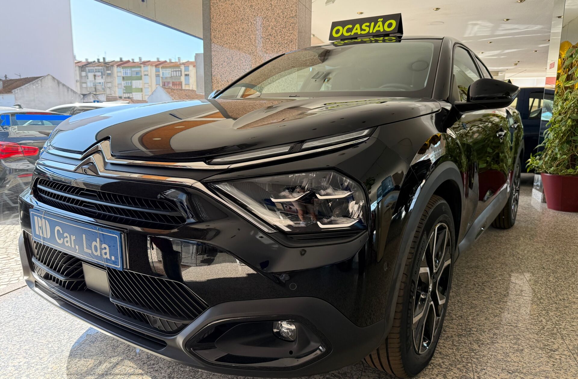 CITROEN C4 1.5 BlueHDi Shine EAT8