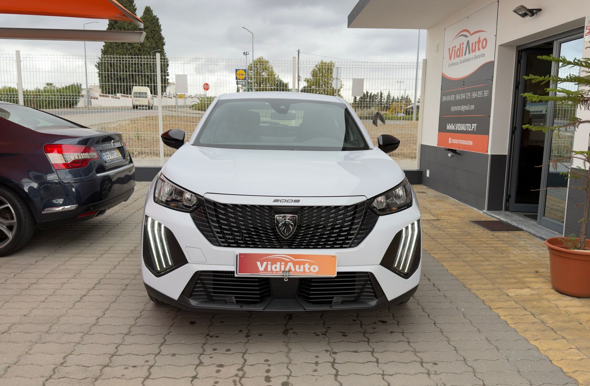 PEUGEOT 2008 1.2 PureTech Active