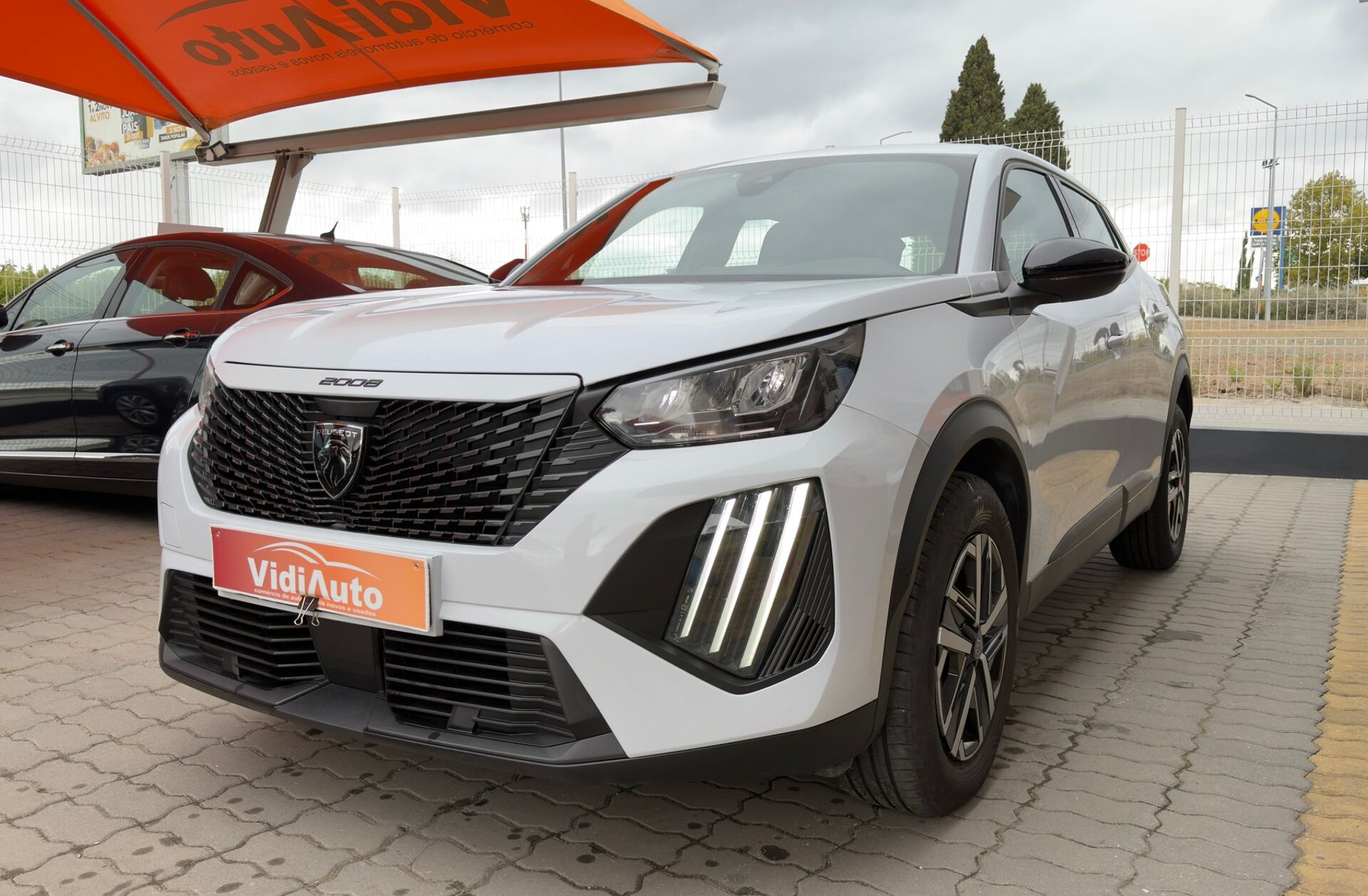 PEUGEOT 2008 1.2 PureTech Active