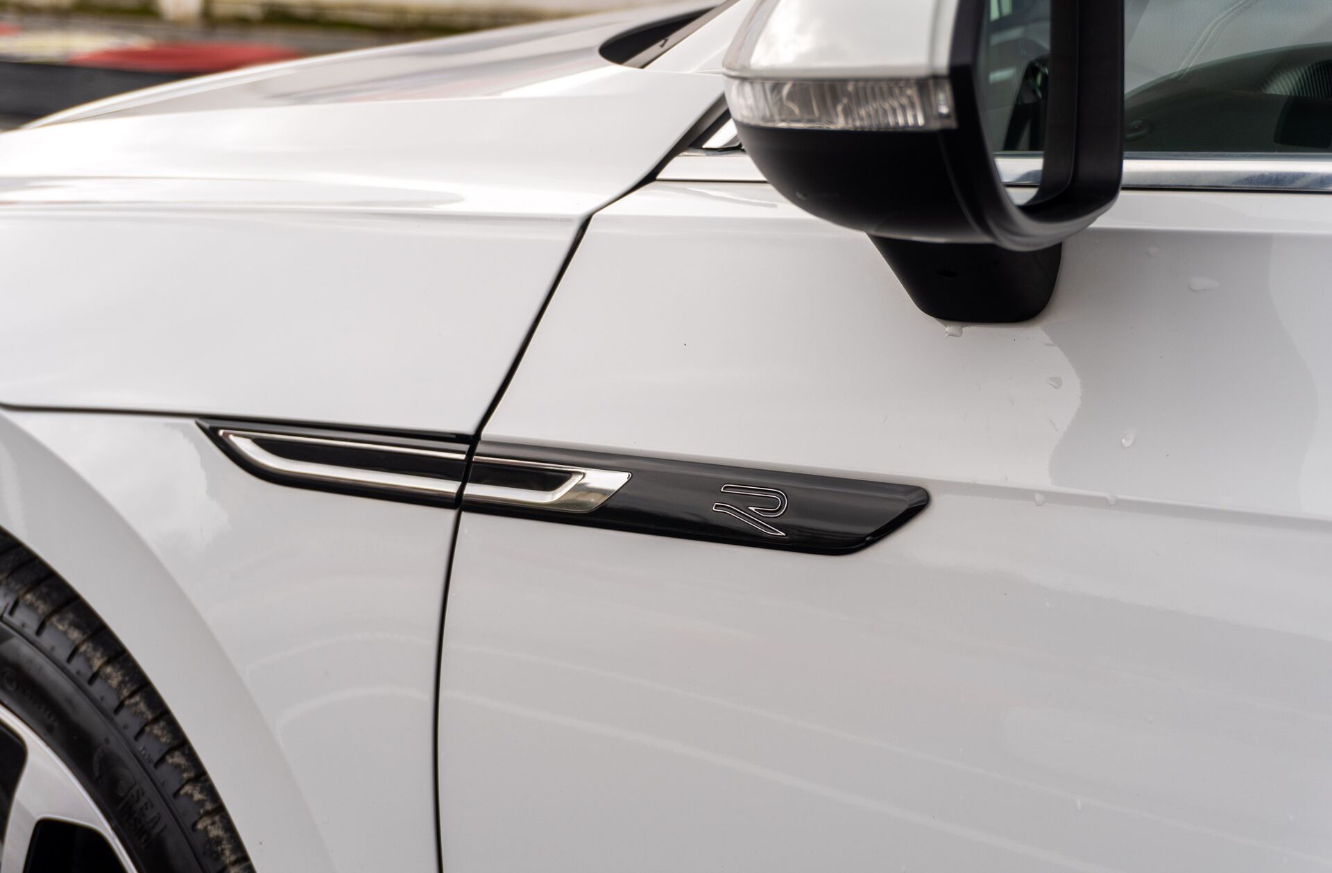 VOLKSWAGEN Arteon 1.4 TSI eHybrid R-Line