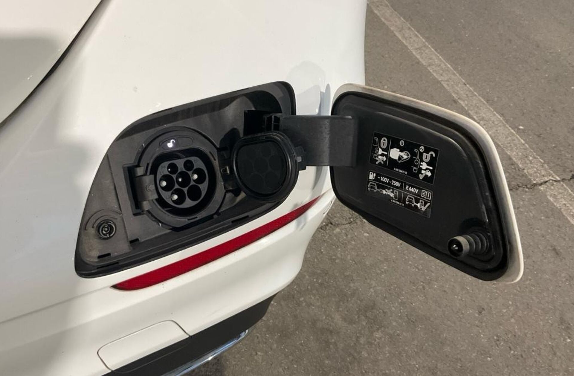 MERCEDES Classe E E 300 de AMG Line