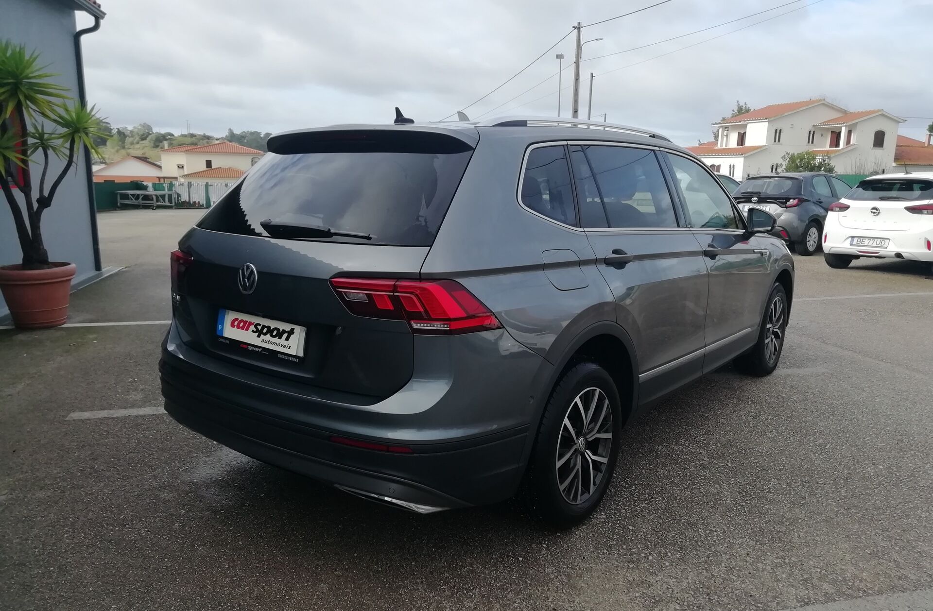 VOLKSWAGEN Tiguan Allspace 2.0 TDI Conceptline DSG