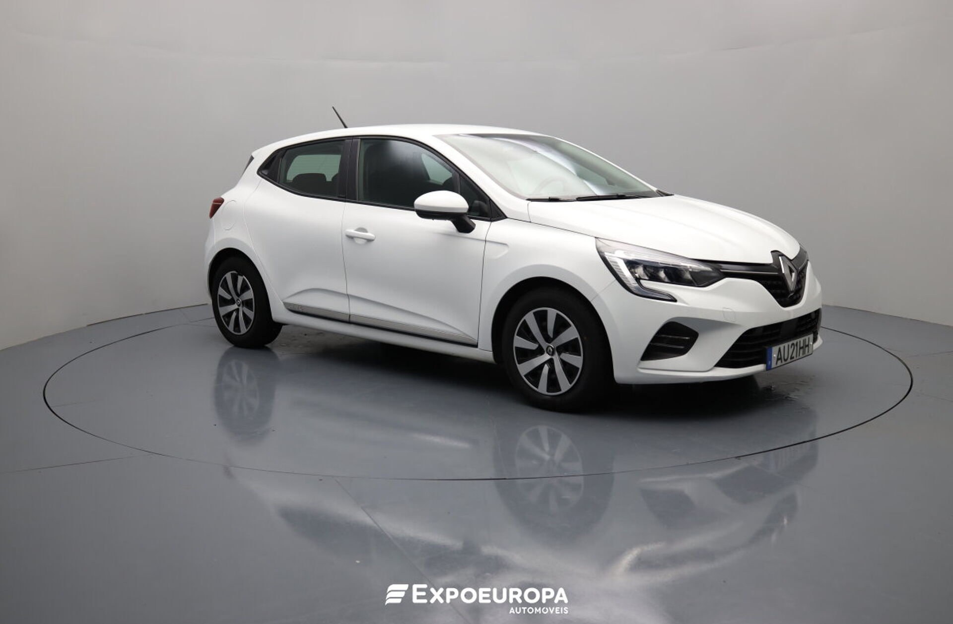 RENAULT Clio 1.6 E-Tech Intens