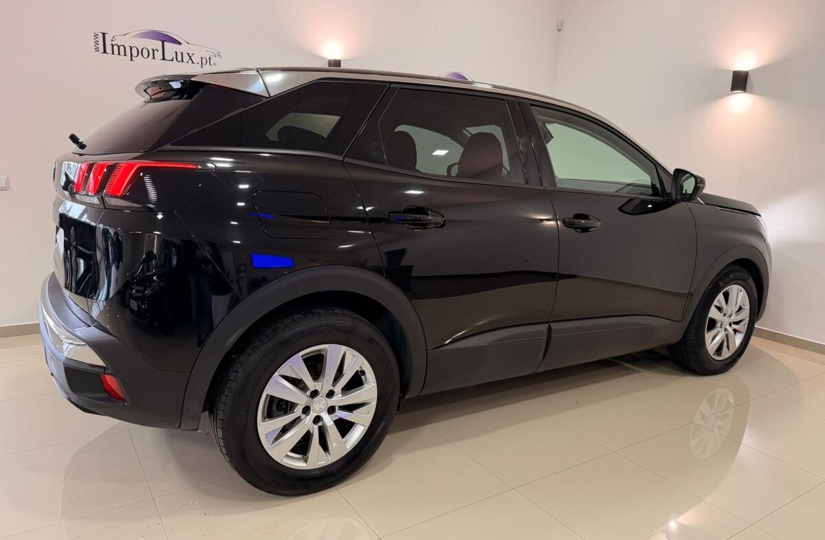 PEUGEOT 3008 1.5 BlueHDi Active