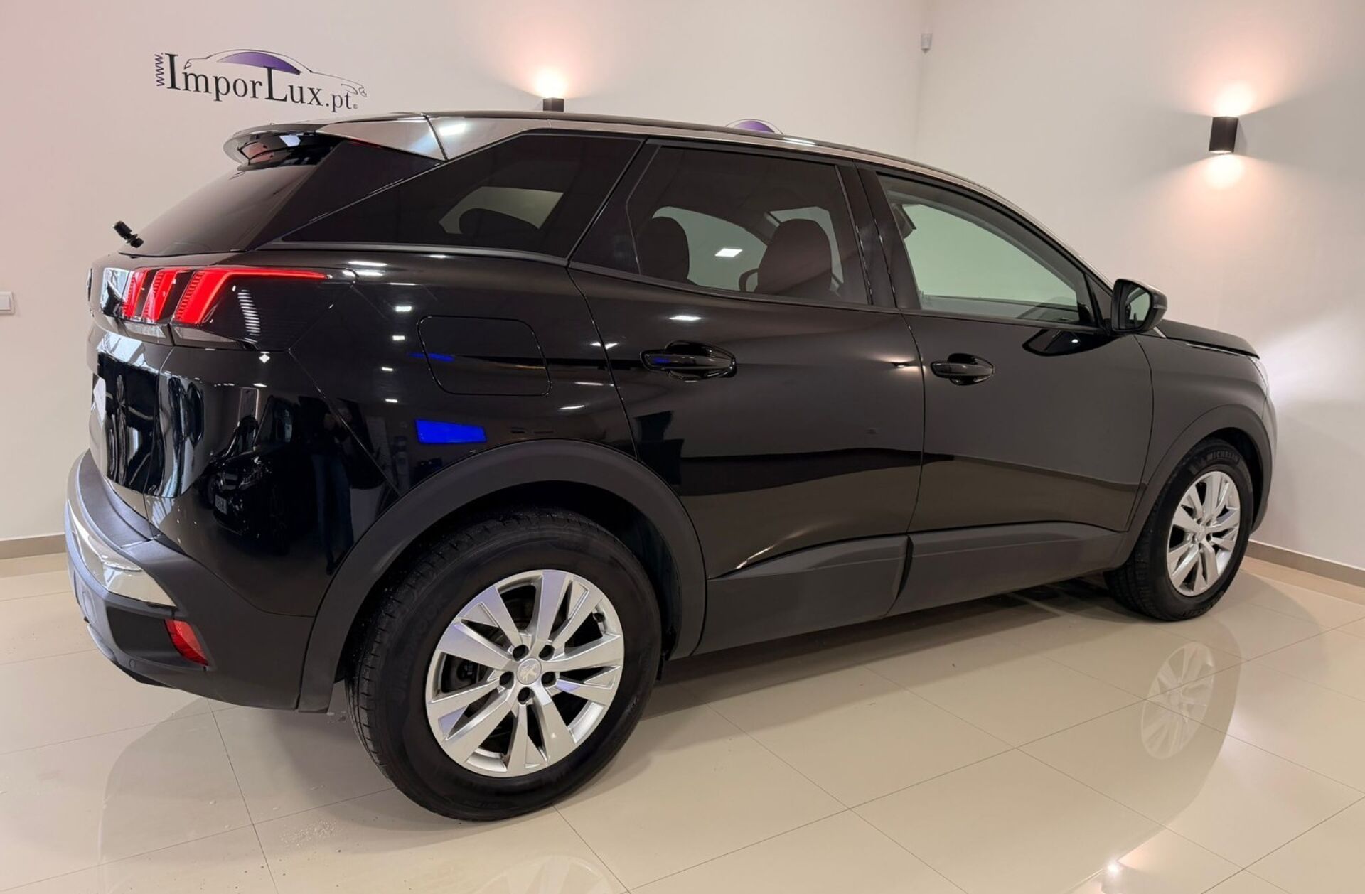 PEUGEOT 3008 1.5 BlueHDi Active