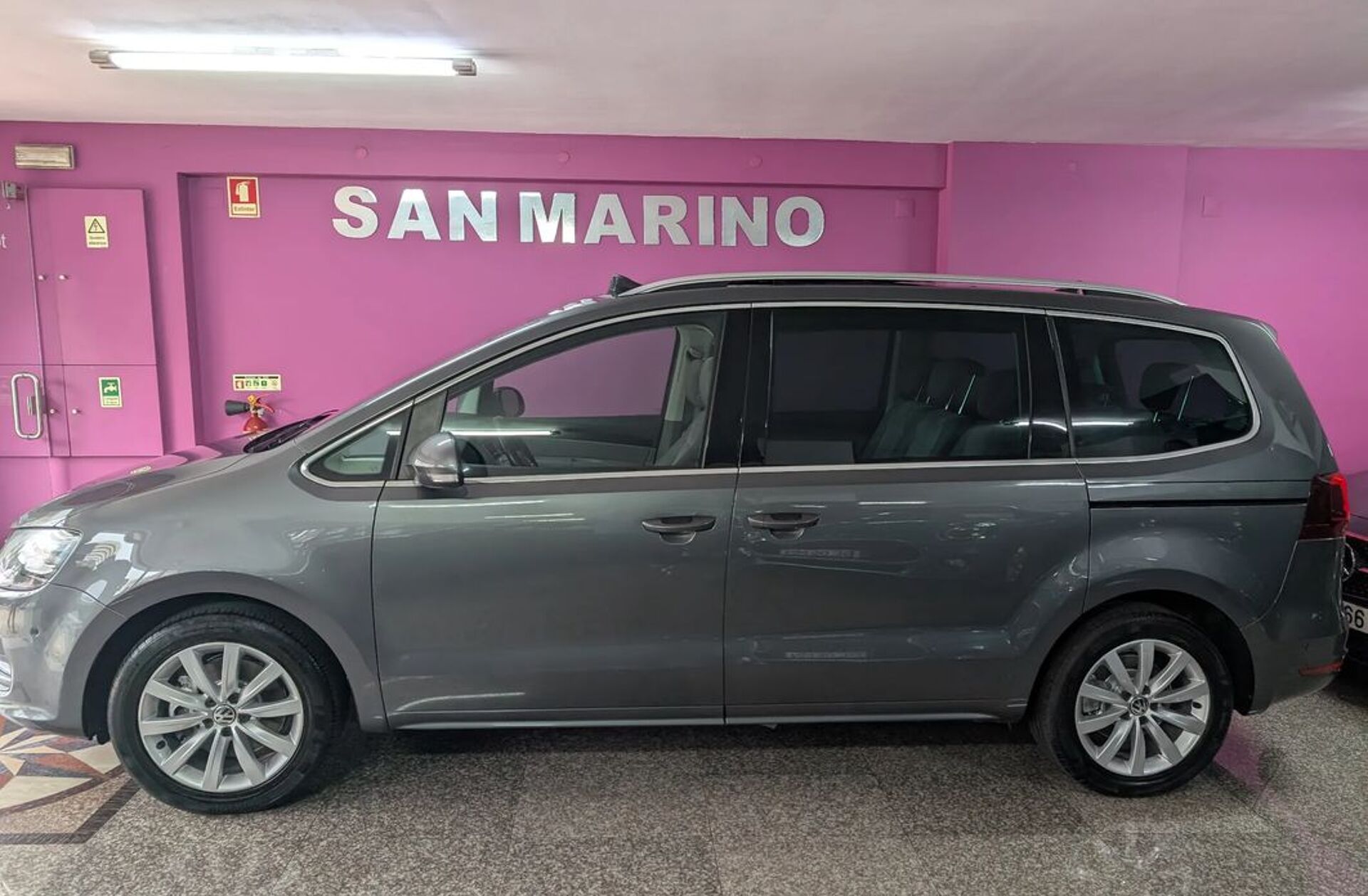 VOLKSWAGEN Sharan 1.4 TSI Highline DSG