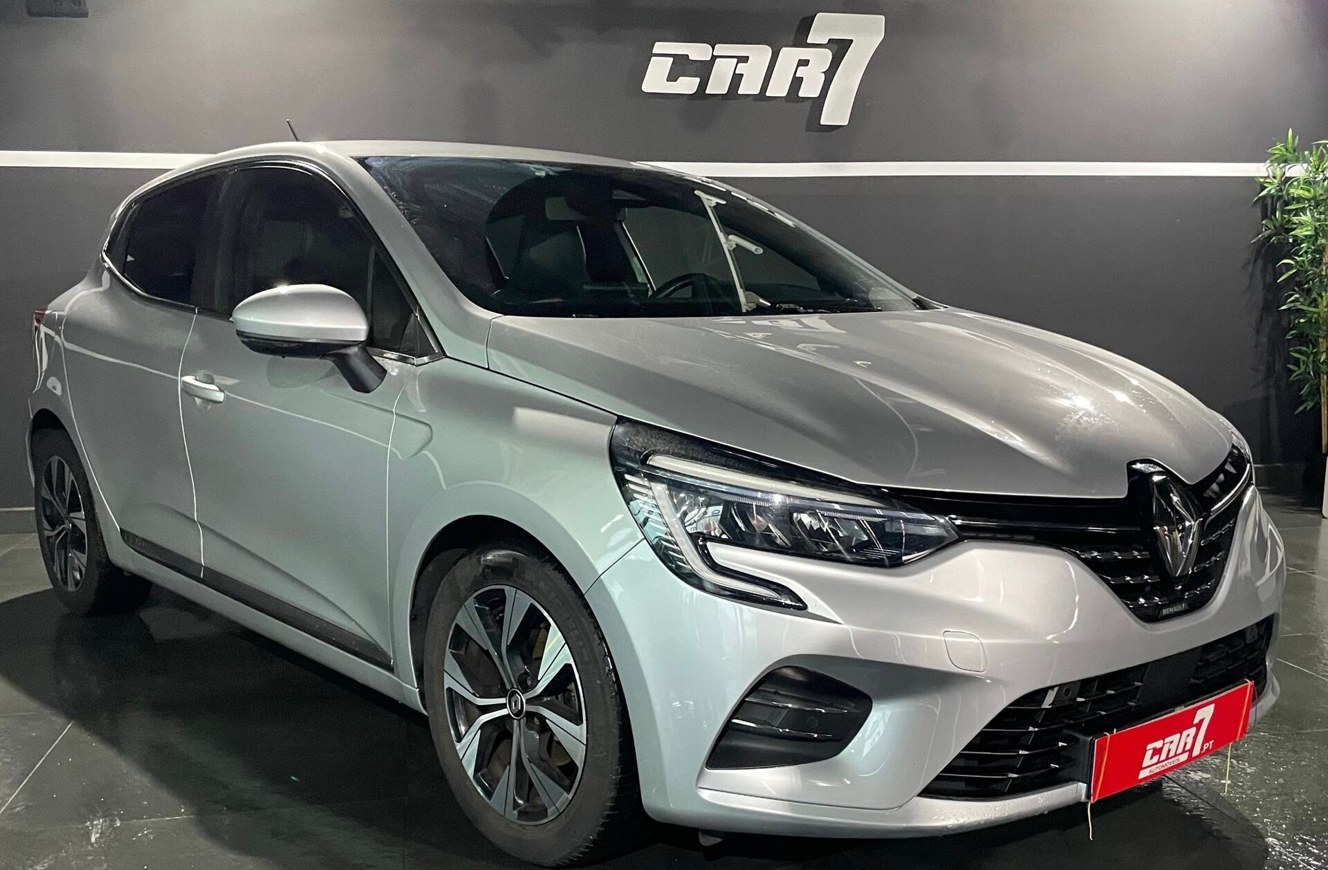 RENAULT Clio 1.0 TCe Exclusive