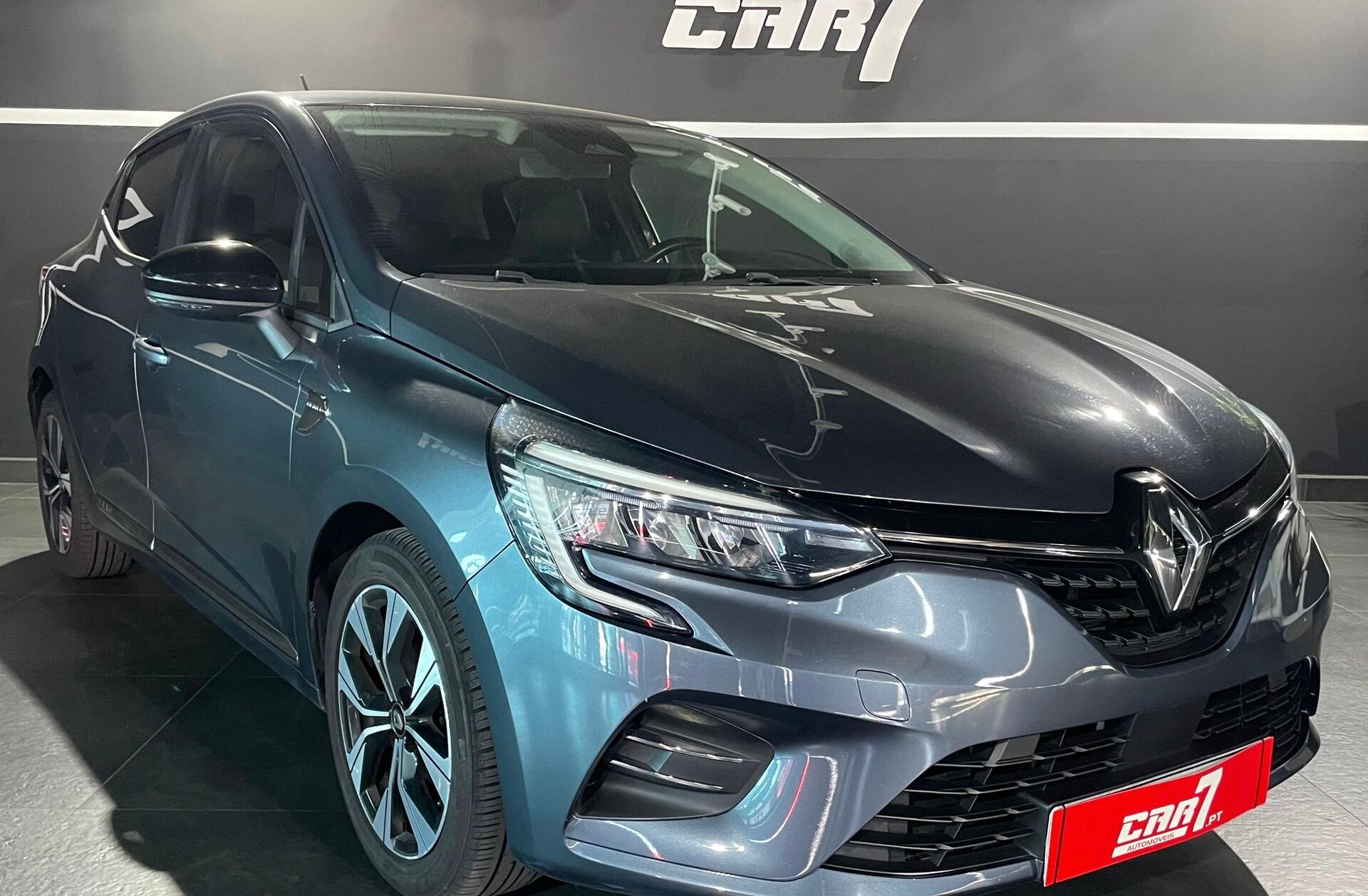 RENAULT Clio 1.0 TCe Exclusive