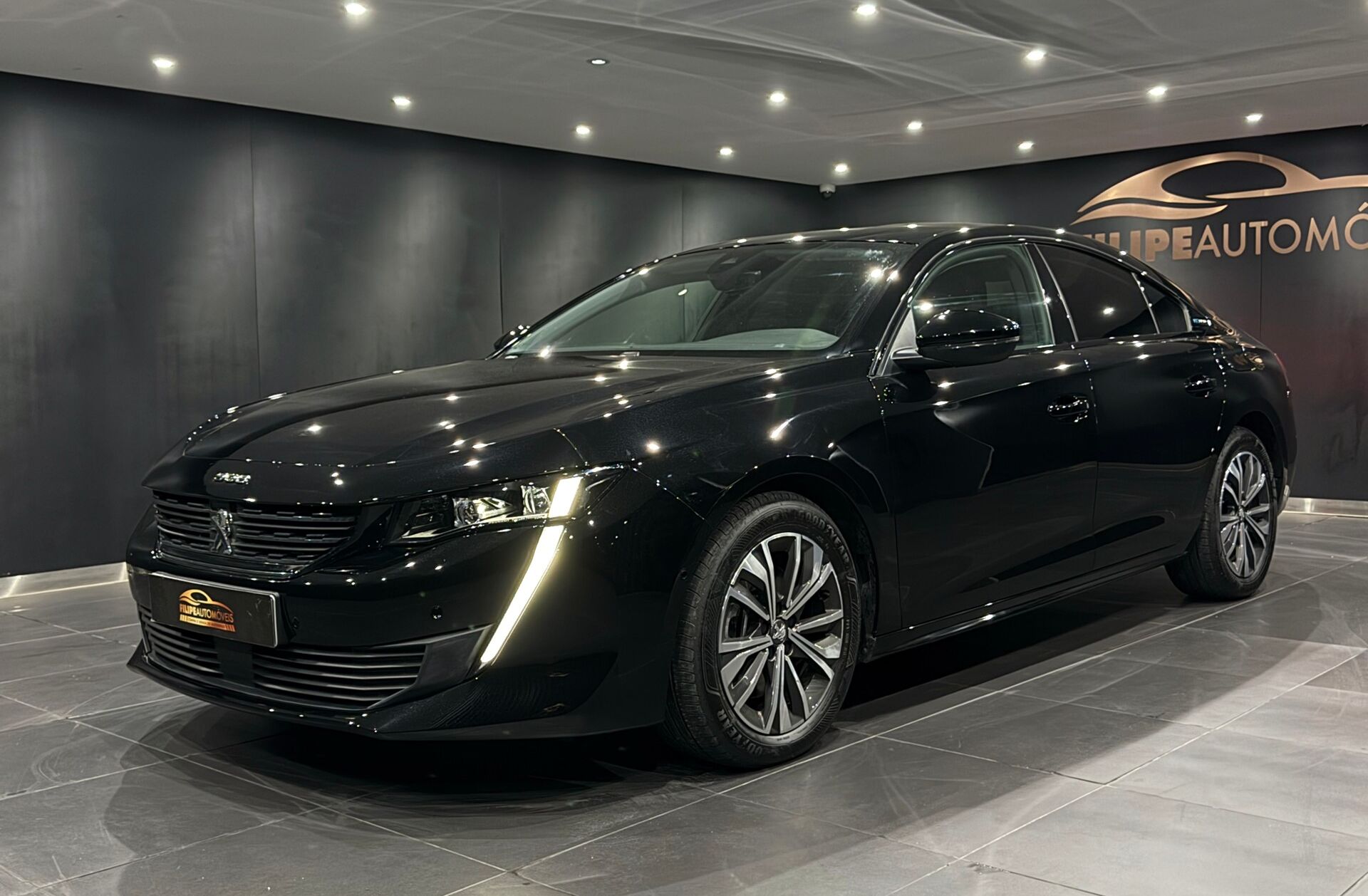PEUGEOT 508 1.6 Hybrid Allure Pack e-EAT8