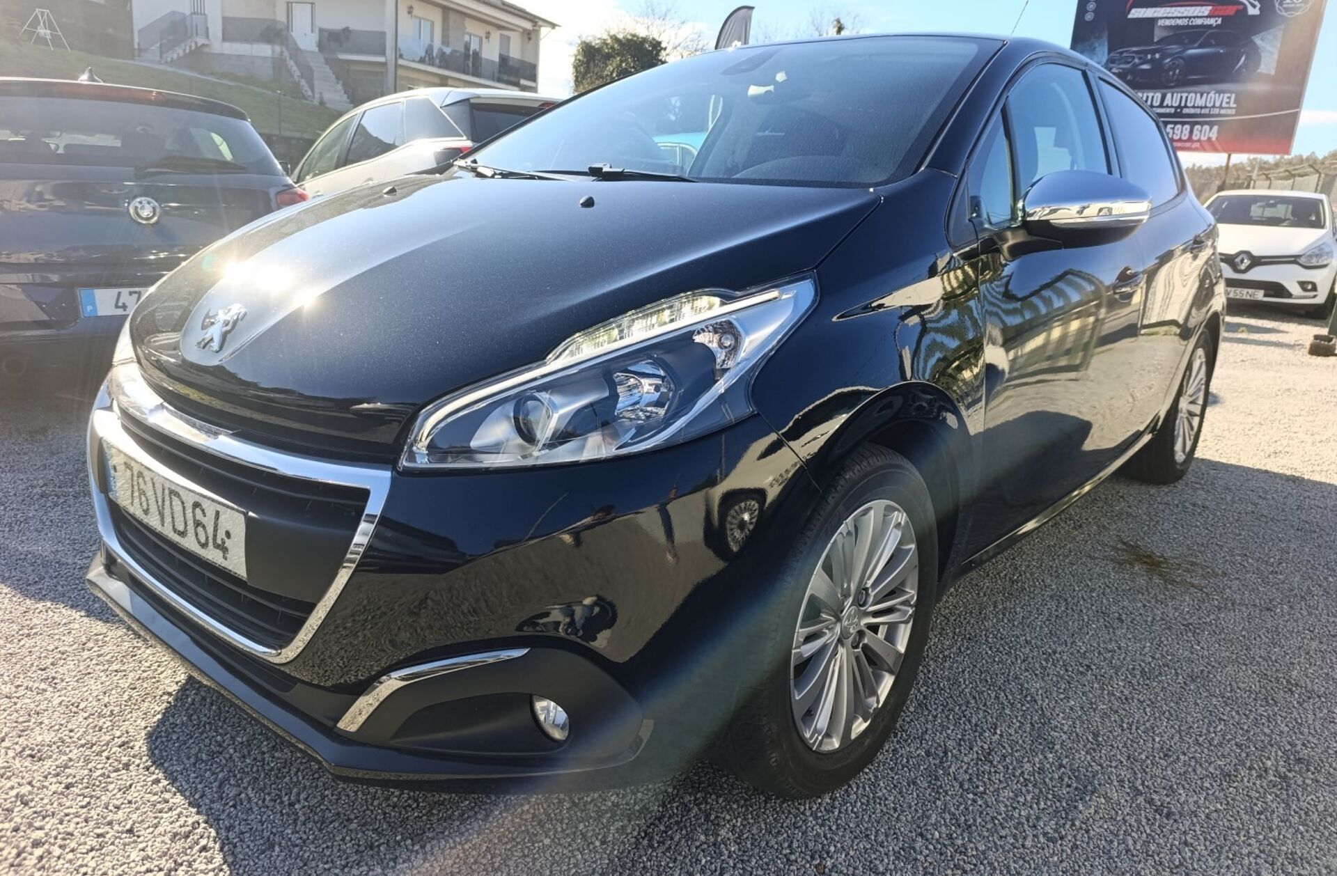 PEUGEOT 208 1.2 PureTech Allure